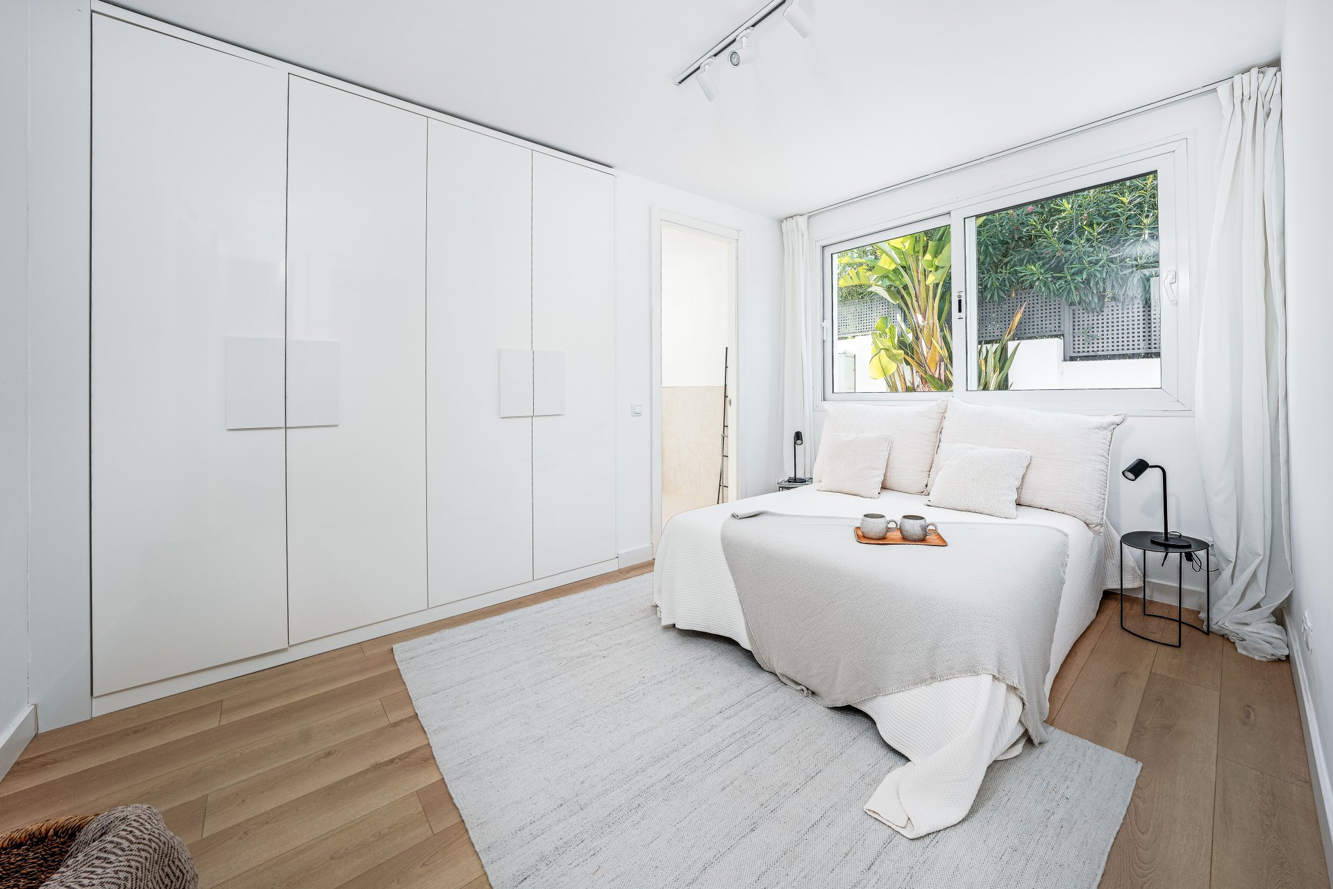 Beautiful villa, with lots of privacy and mountain views, in Nueva Andalucia