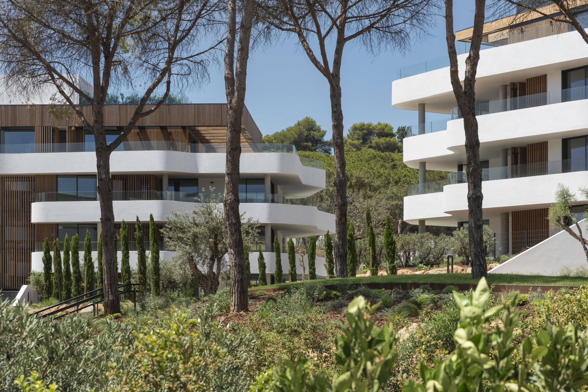 Estupendo apartamento con jardín propio en Sotogrande
