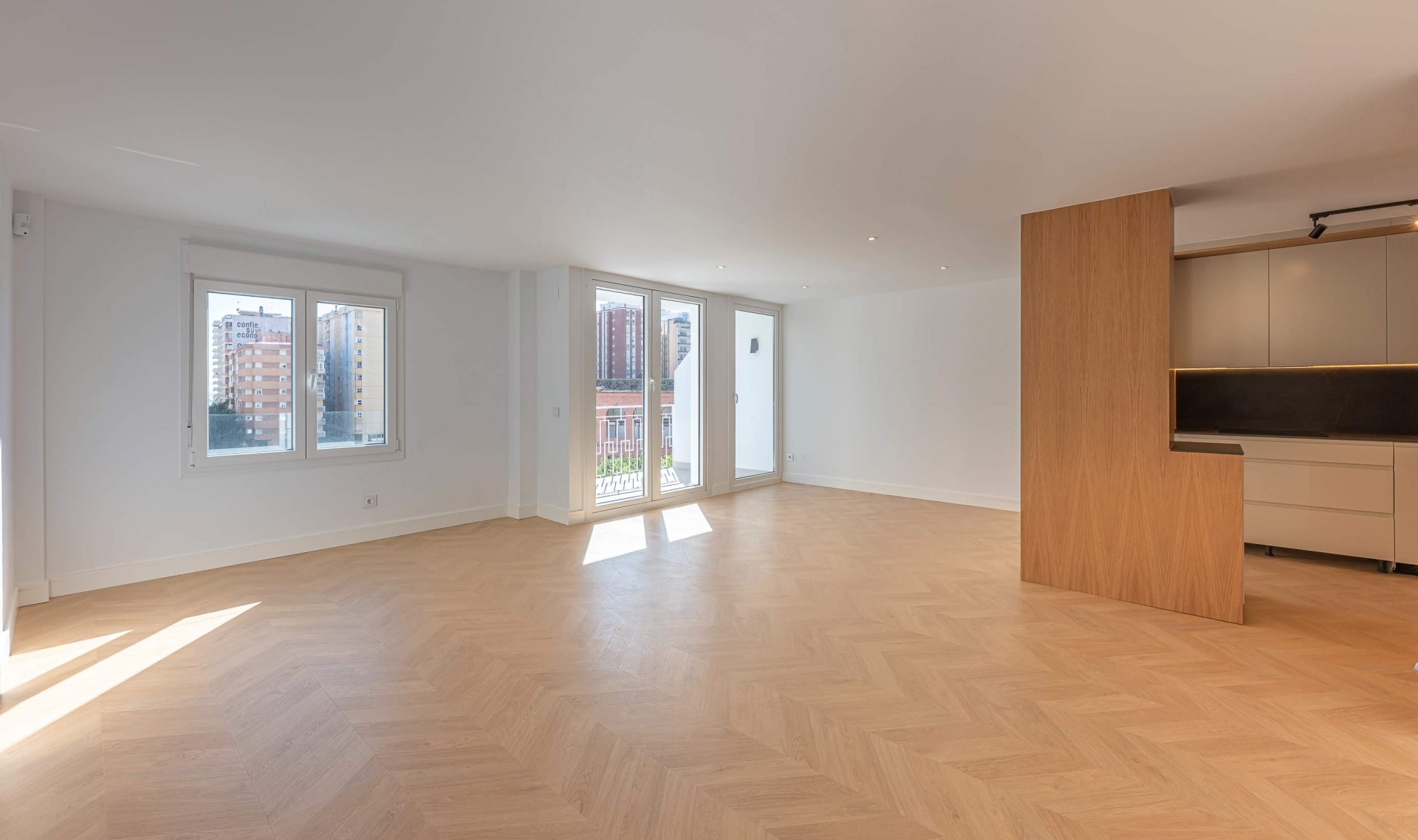 Sophisticated City Apartment in the Heart of Málaga walking distance to the sea, Málaga