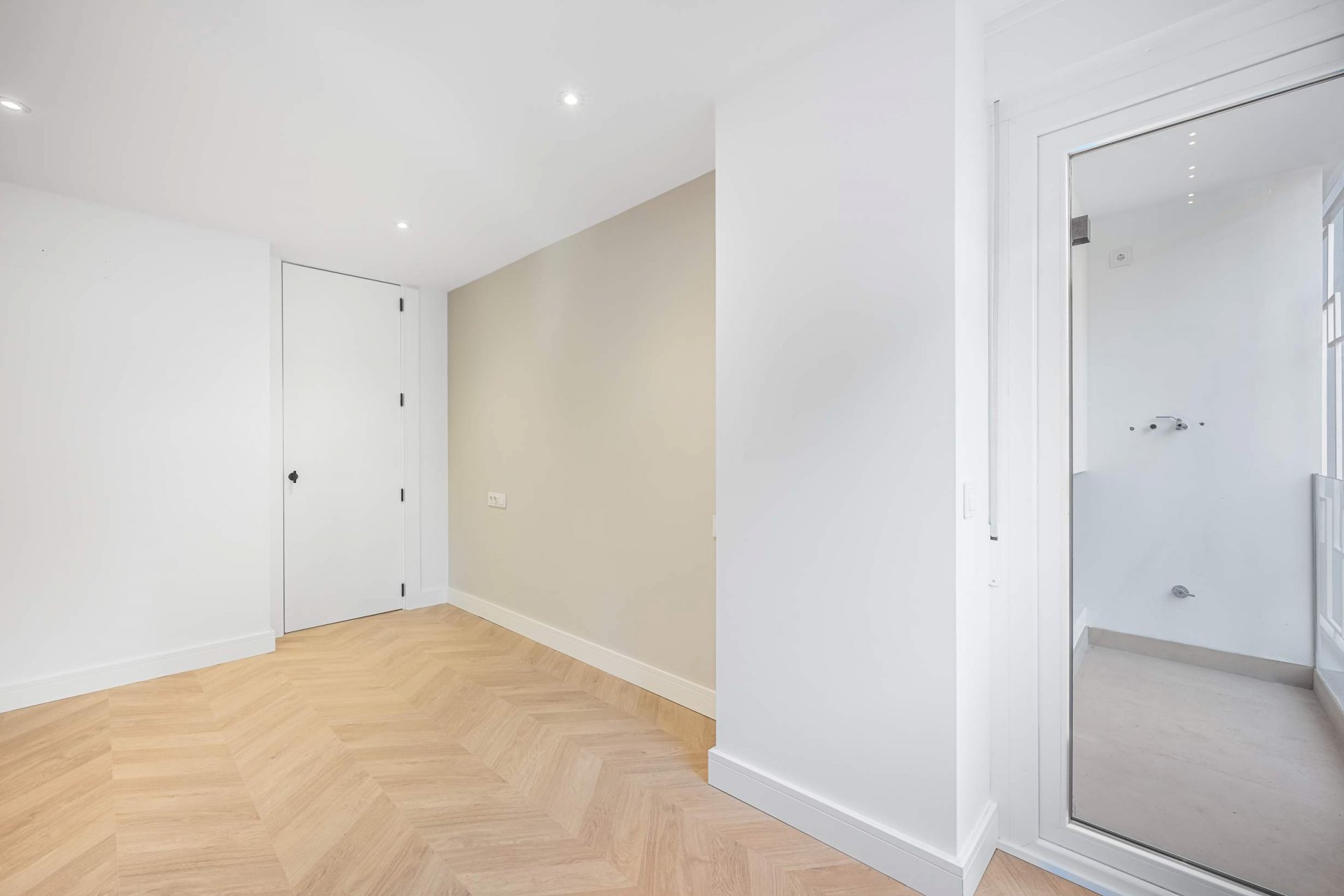 Sophisticated City Apartment in the Heart of Málaga walking distance to the sea, Málaga