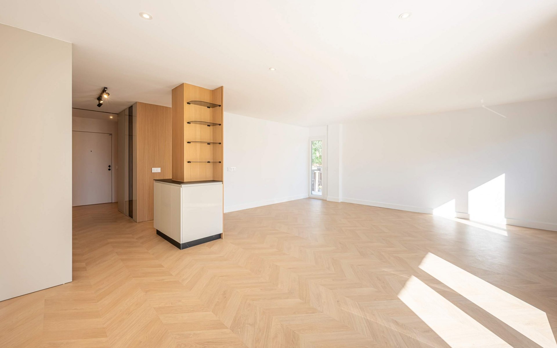 Sophisticated City Apartment in the Heart of Málaga walking distance to the sea, Málaga