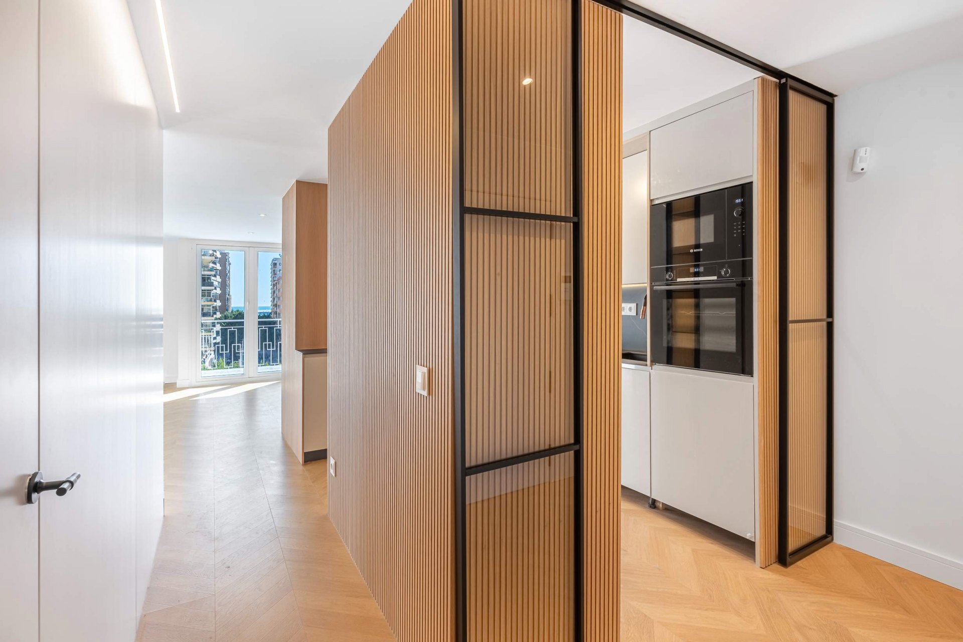 Sophisticated City Apartment in the Heart of Málaga walking distance to the sea, Málaga