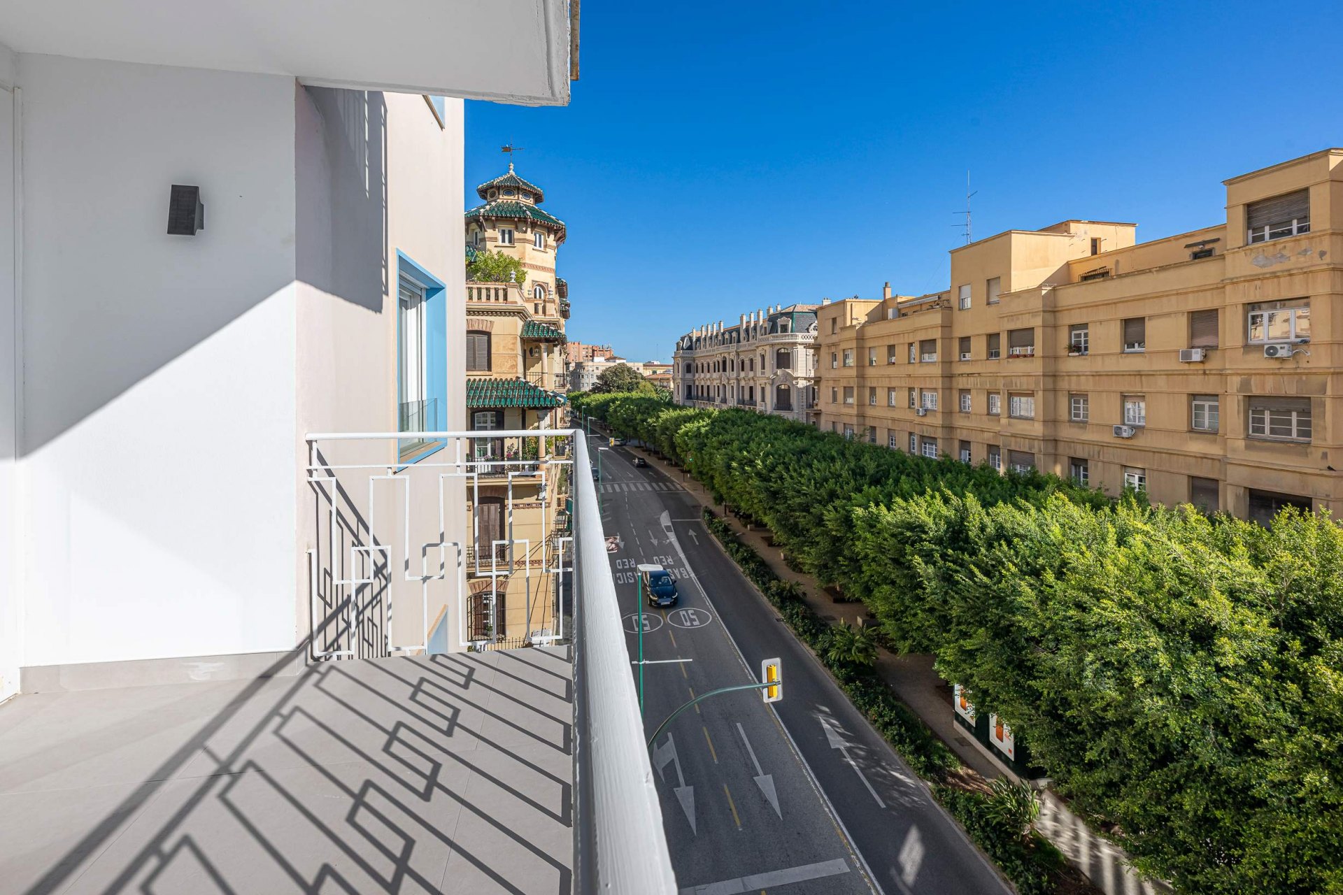 Sophisticated City Apartment in the Heart of Málaga walking distance to the sea, Málaga