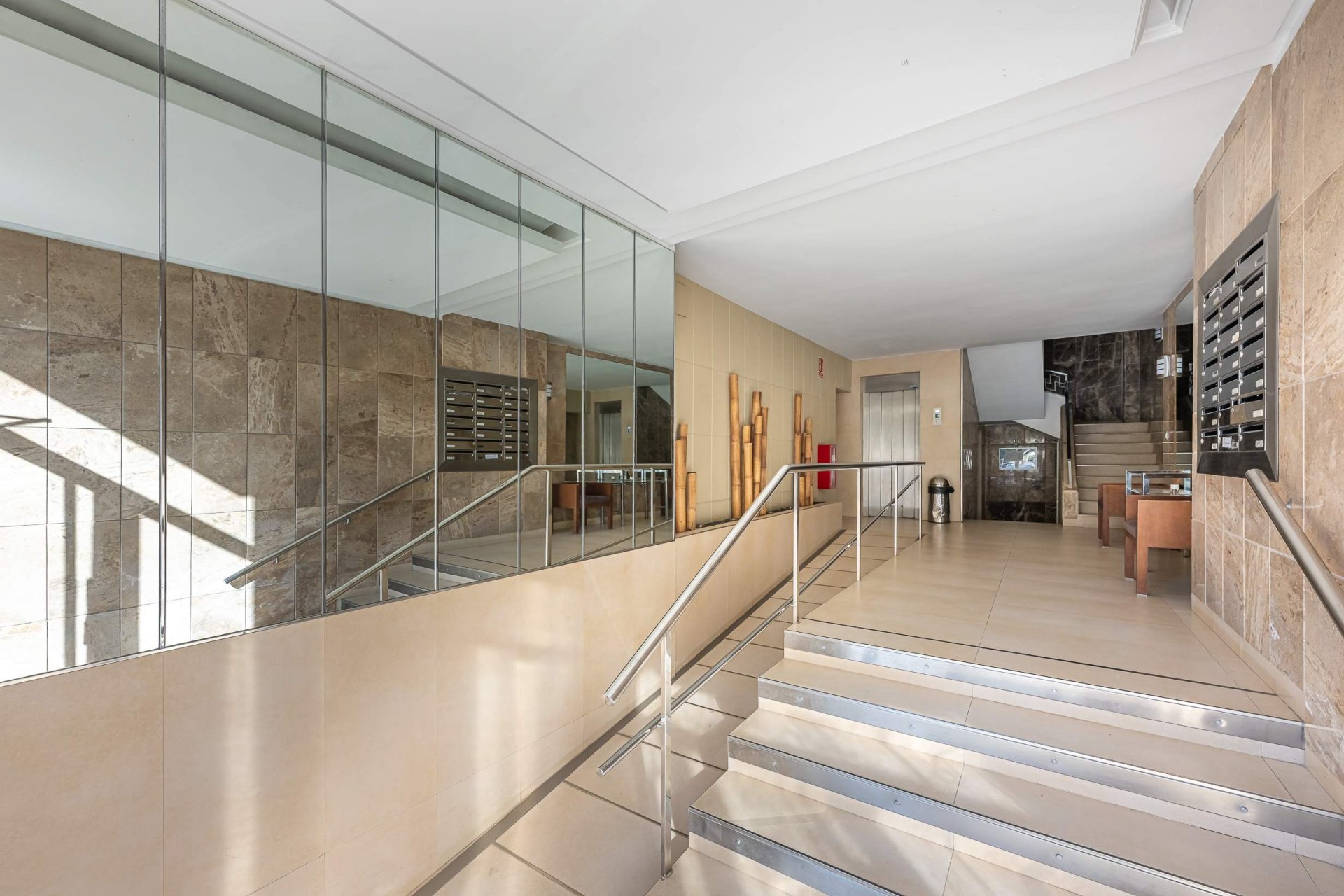 Sophisticated City Apartment in the Heart of Málaga walking distance to the sea, Málaga