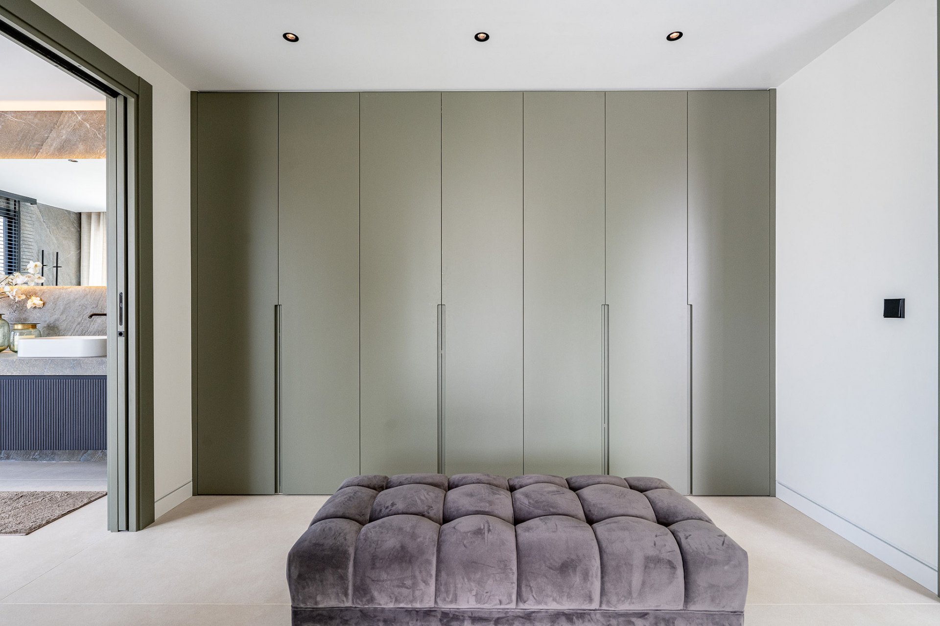 Charming villa with pool close to the beach in Las Chapas, Marbella