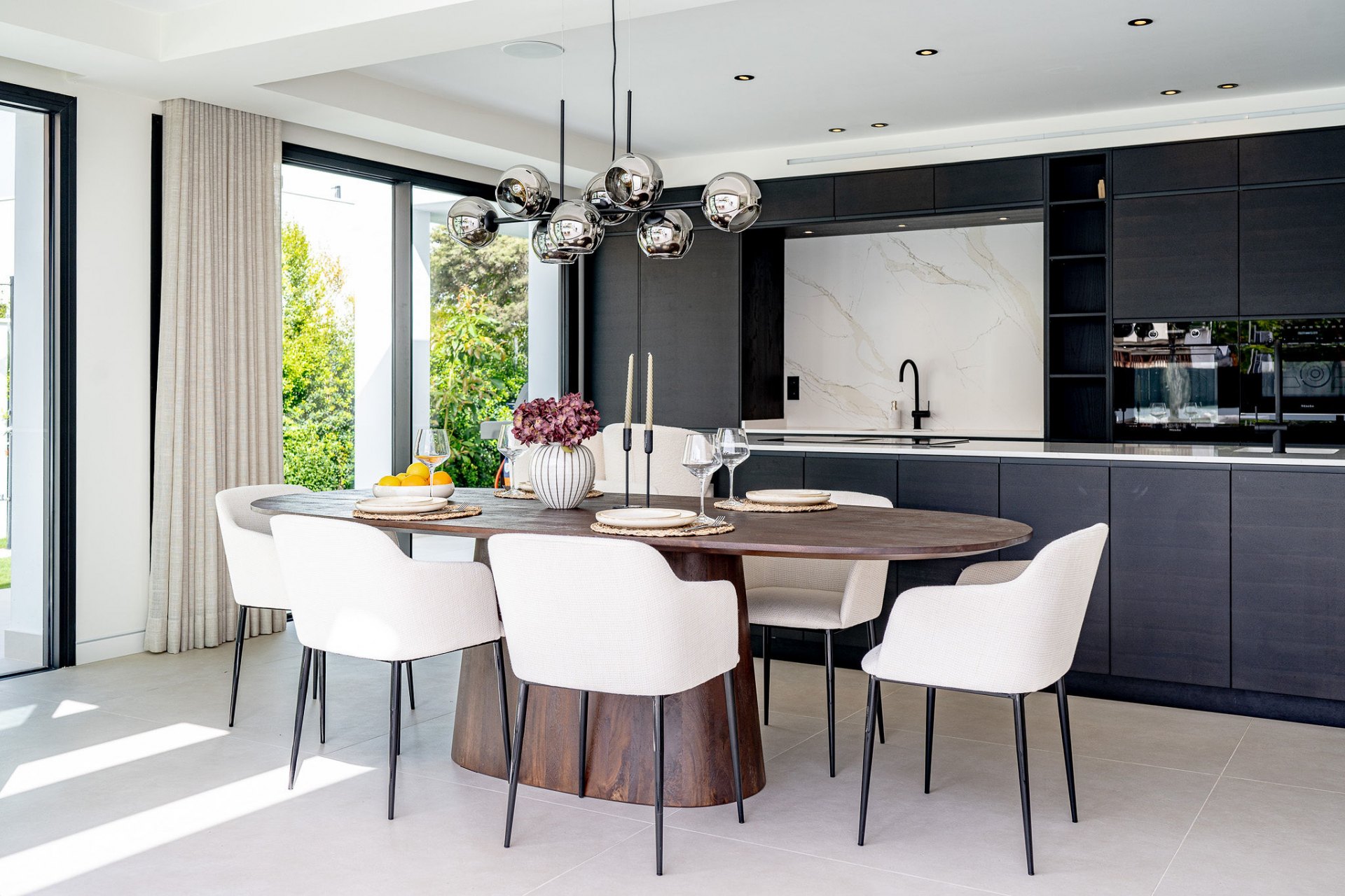 Charming villa with pool close to the beach in Las Chapas, Marbella