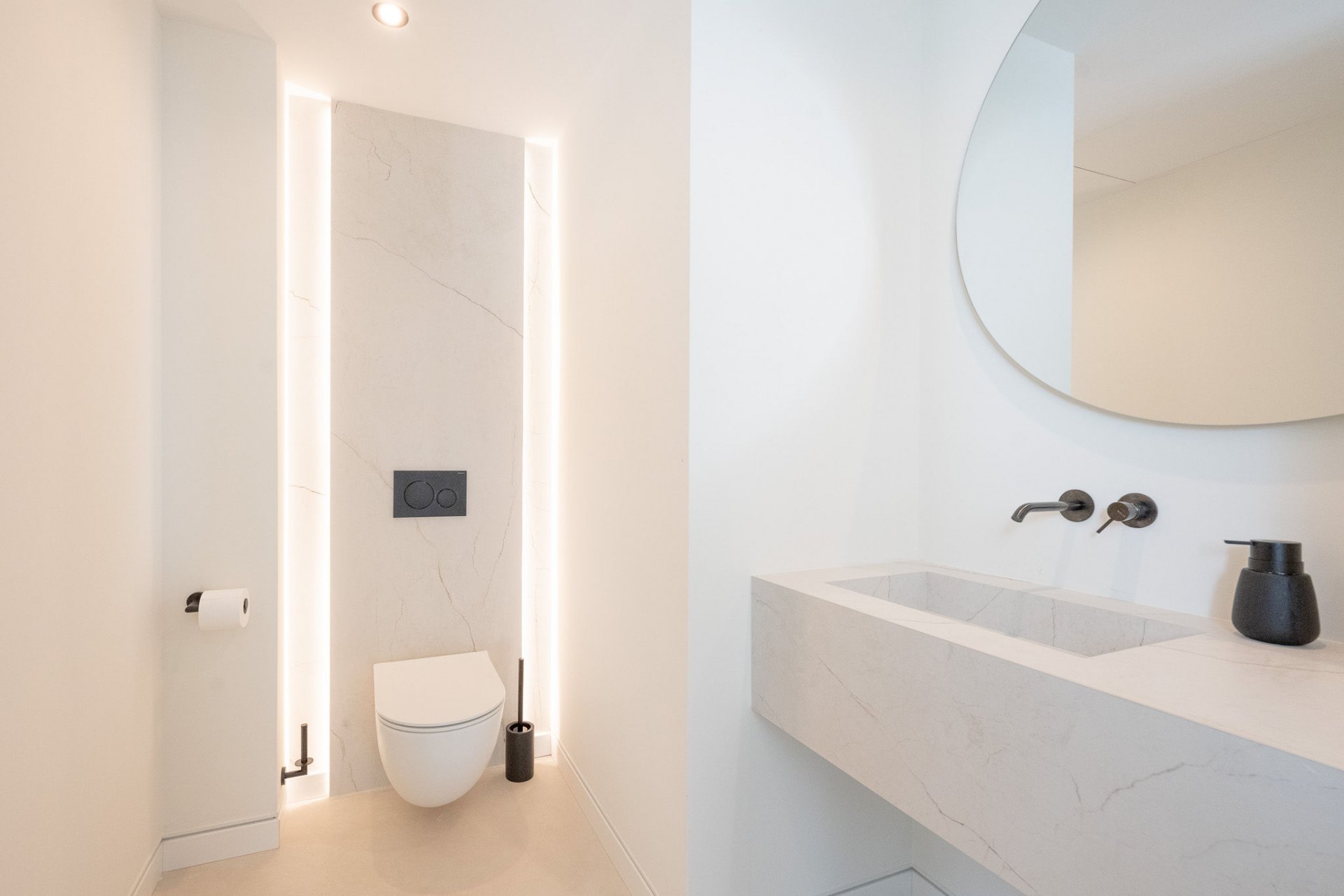 Charming villa with pool close to the beach in Las Chapas, Marbella