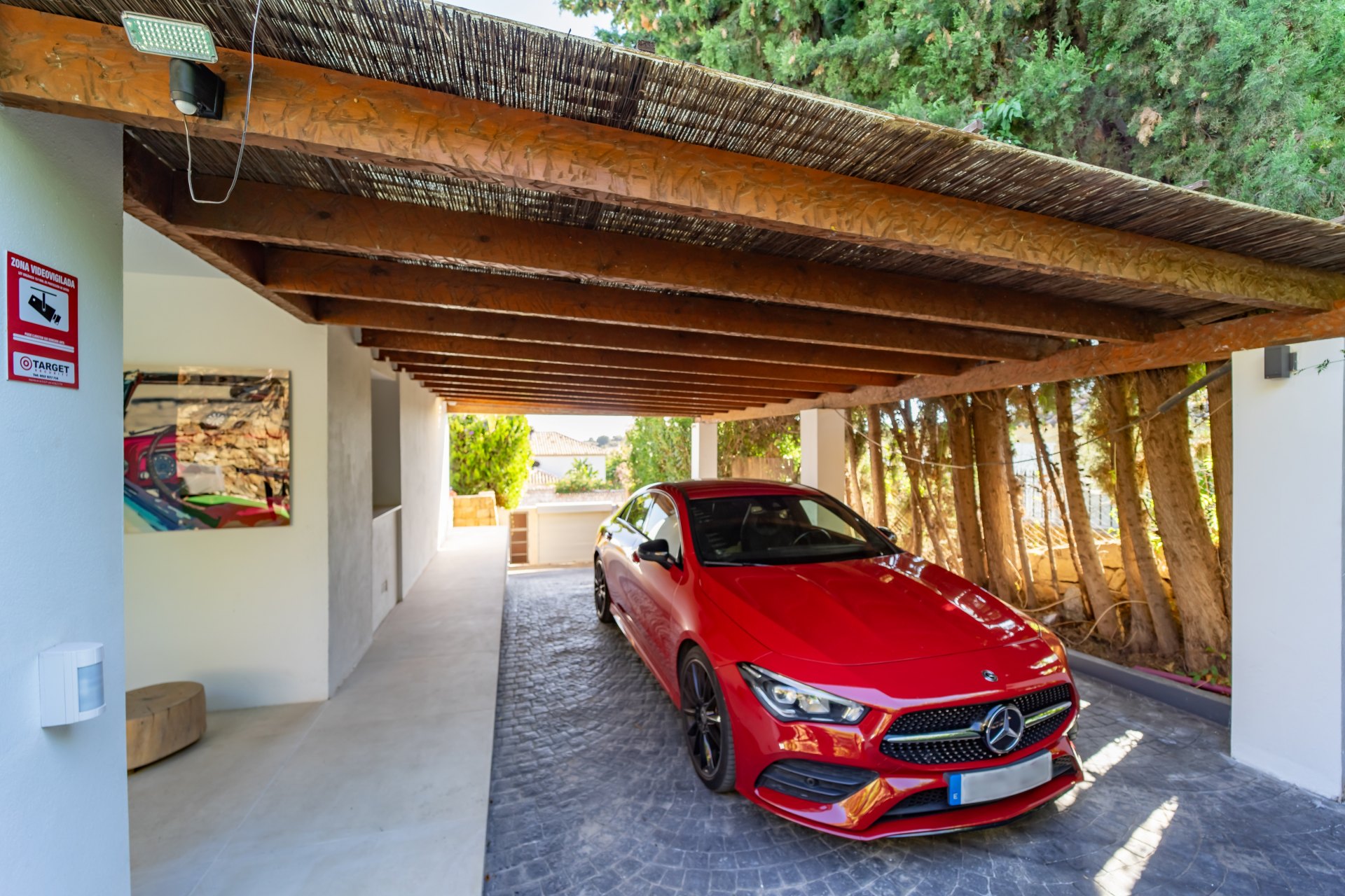 Fantastic villa for rent, available only in summer, at Los Naranjos Golf Club, Puerto Banús