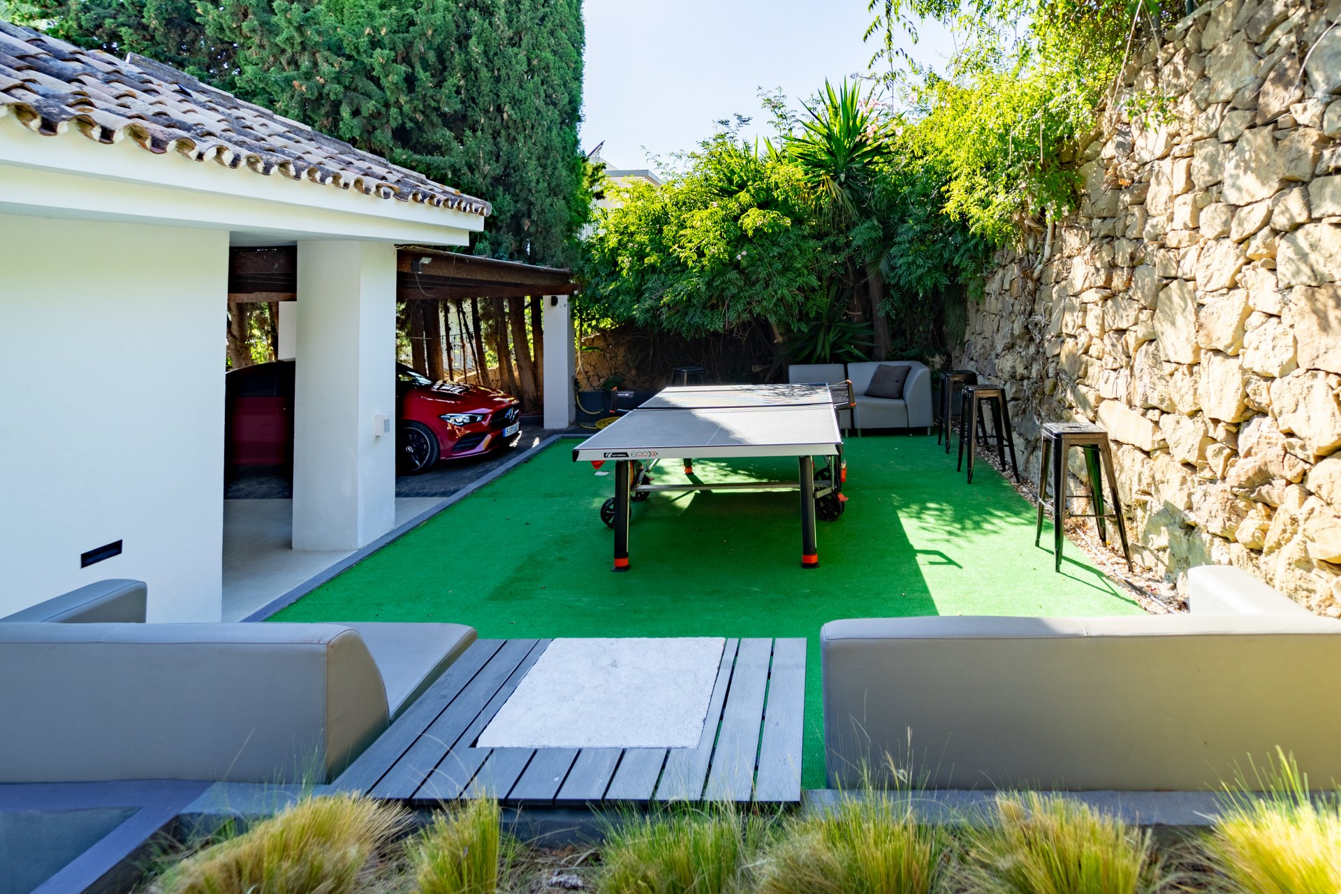 Fantastic villa for rent, available only in summer, at Los Naranjos Golf Club, Puerto Banús