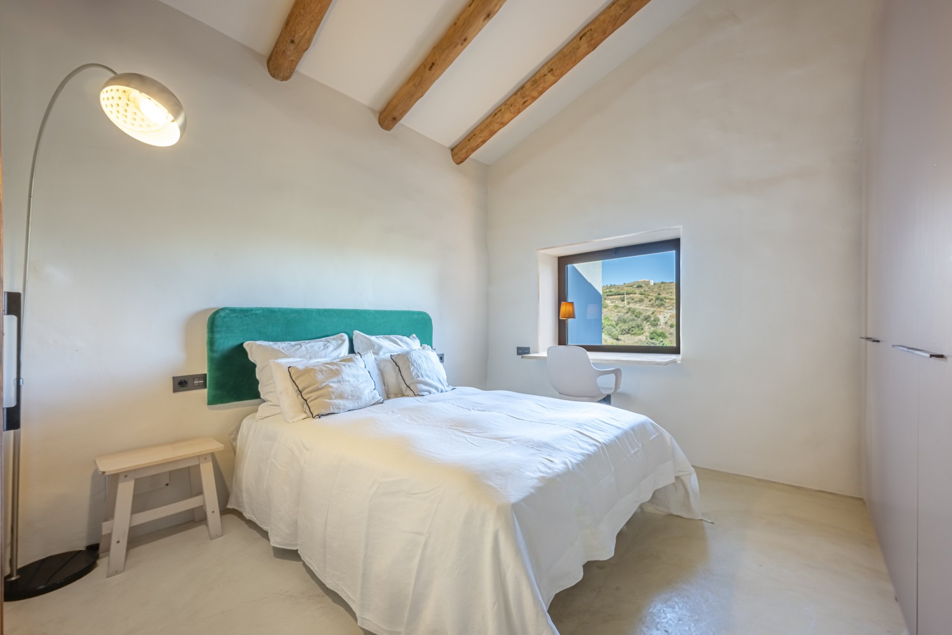 Mediterranean Country Villa with Spectacular Views near East Málaga