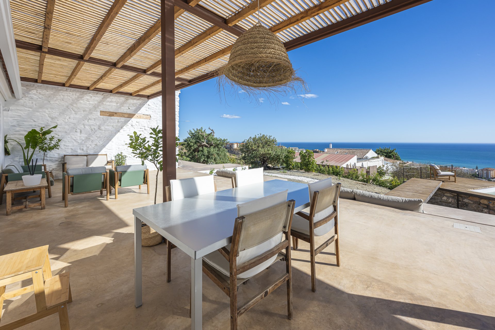 Mediterranean Country Villa with Spectacular Views near East Málaga