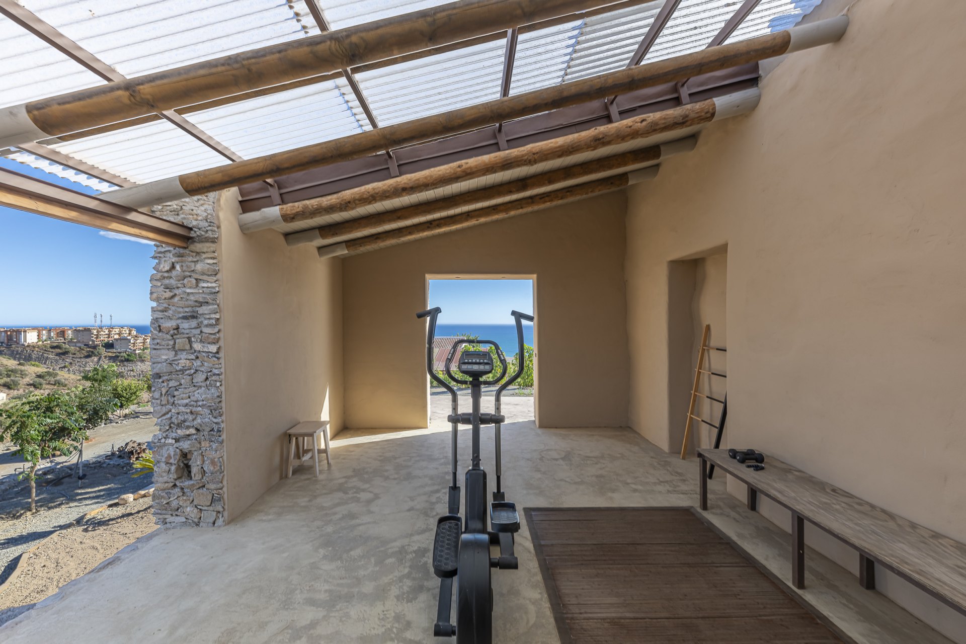 Mediterranean Country Villa with Spectacular Views near East Málaga