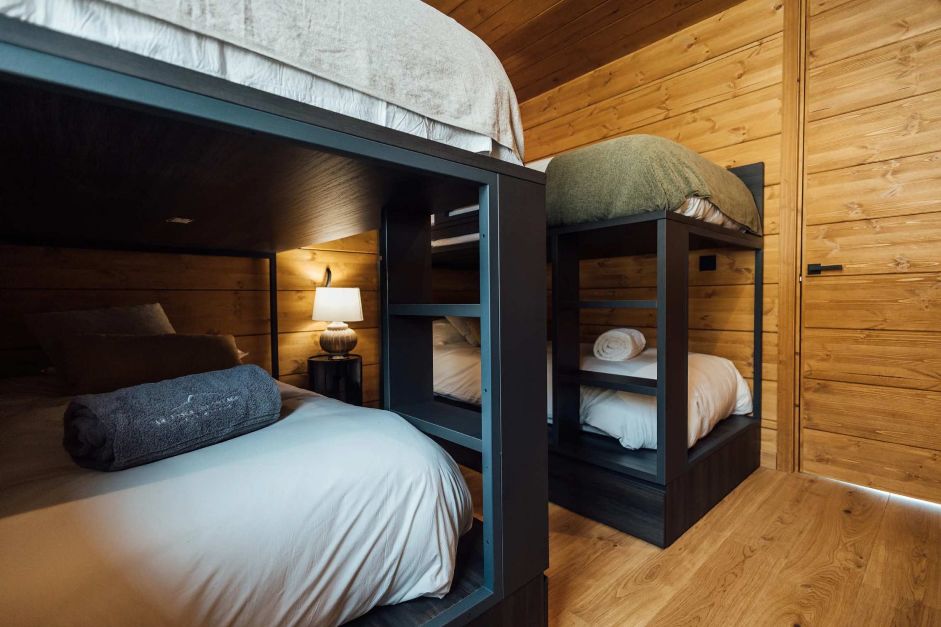 Impeccable villa with breathtaking views, located just 400 meters from the ski lifts of the Sierra Nevada ski resort, Granada