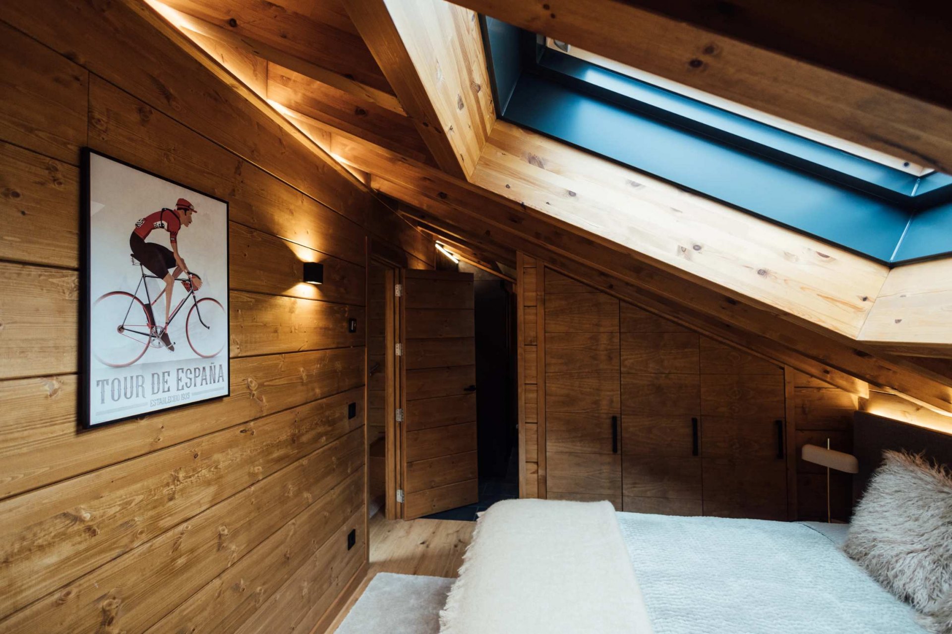 Impeccable villa with breathtaking views, located just 400 meters from the ski lifts of the Sierra Nevada ski resort, Granada