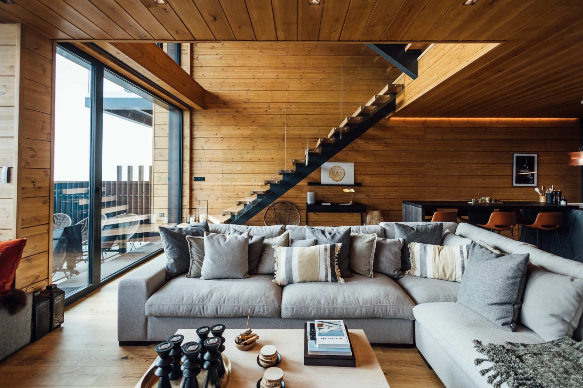 Impeccable villa with breathtaking views, located just 400 meters from the ski lifts of the Sierra Nevada ski resort, Granada