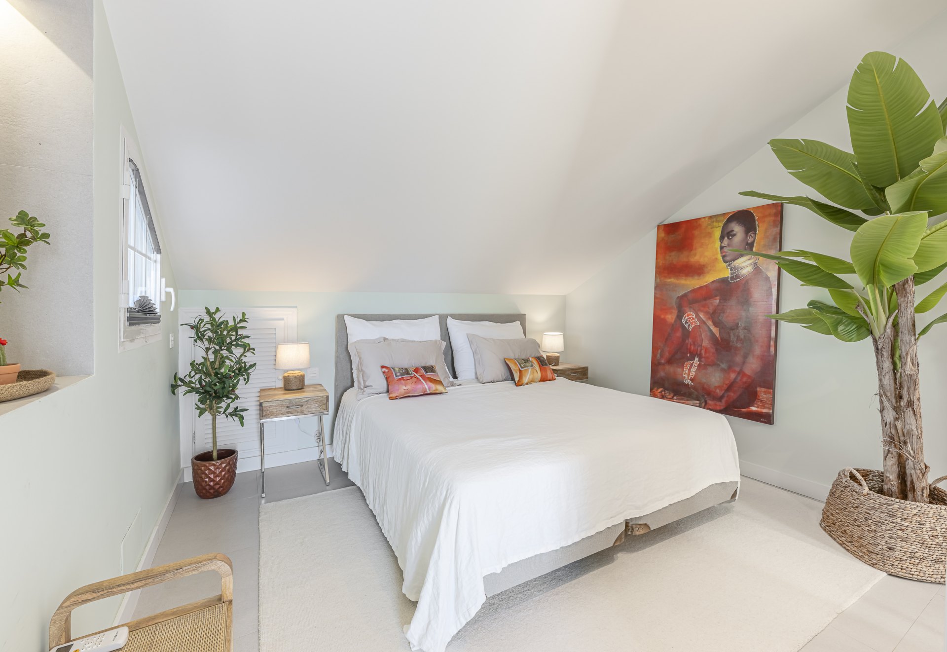 Elegante adosado con piscina privada y vistas panorámicas en Arco Iris, Altos de Puente Romano