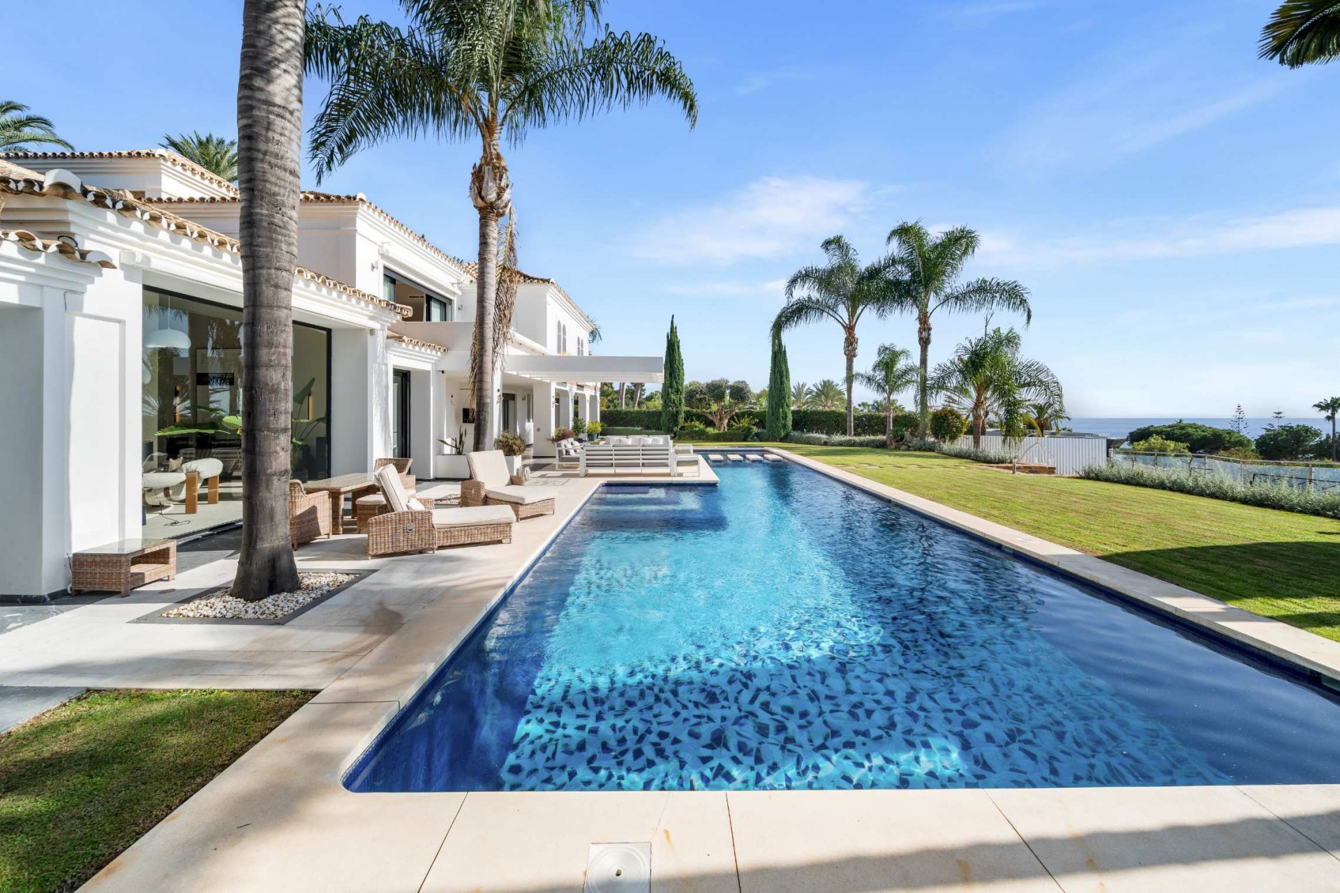 Rocio de Nagüeles, Marbella Golden Mile