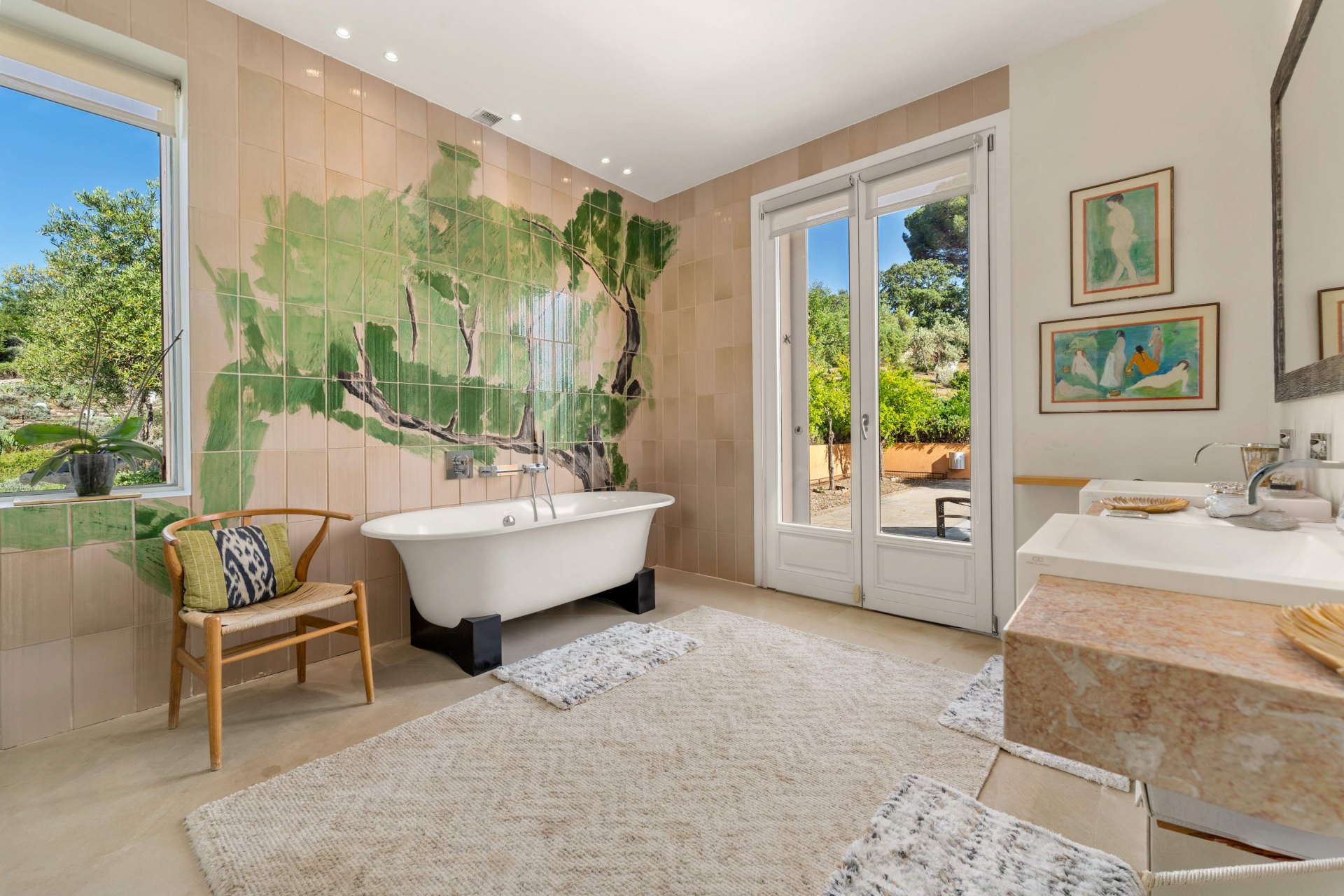 Villa La Mandaluz, un hogar único e inspirador, donde el arte y la arquitectura dialogan, rodeada de un paisaje protegido en Ronda, Málaga