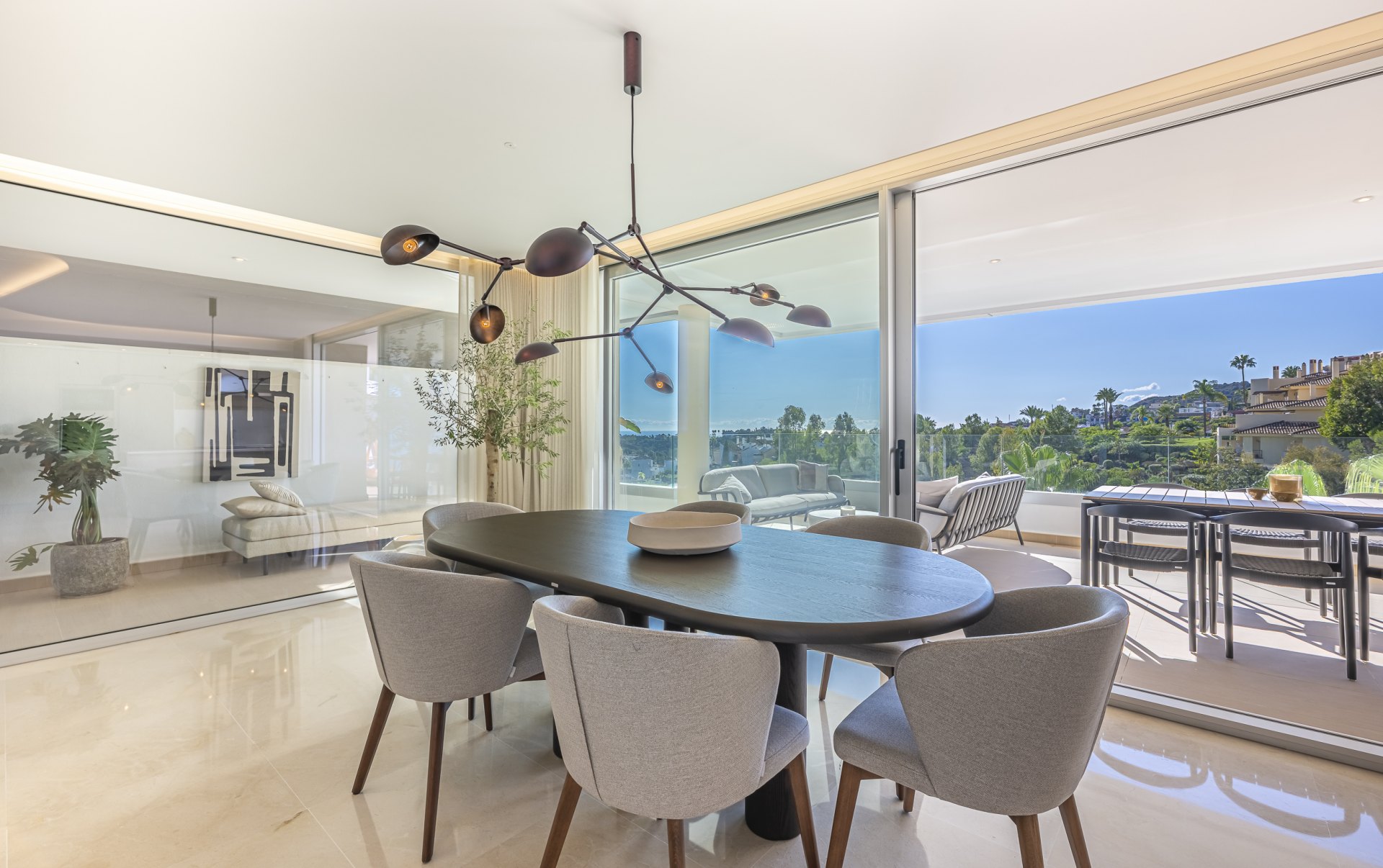 Ático dúplex con vistas panorámicas en Botanic, La Reserva del Alcuzcuz, Benahavís