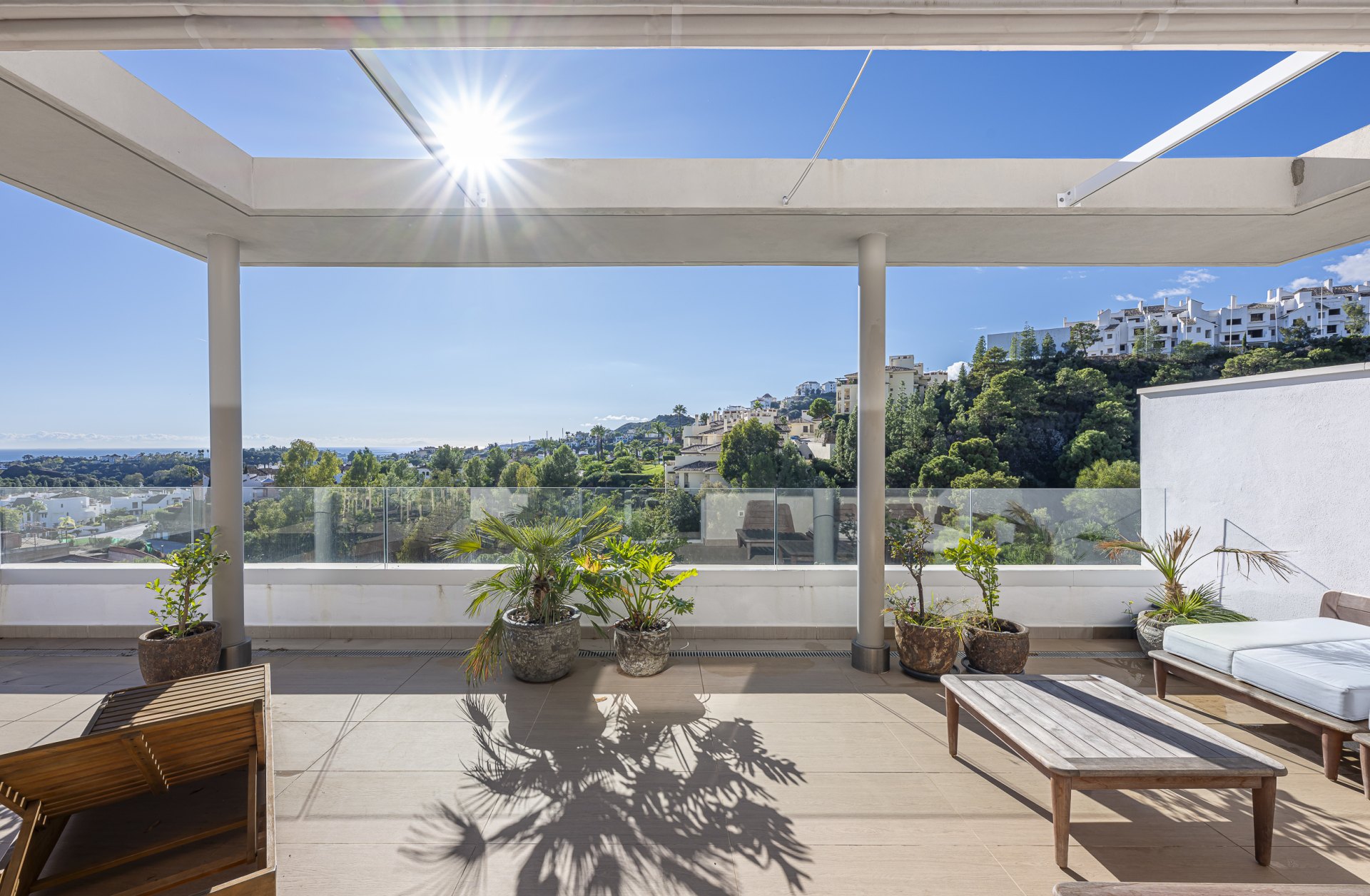 Ático dúplex con vistas panorámicas en Botanic, La Reserva del Alcuzcuz, Benahavís