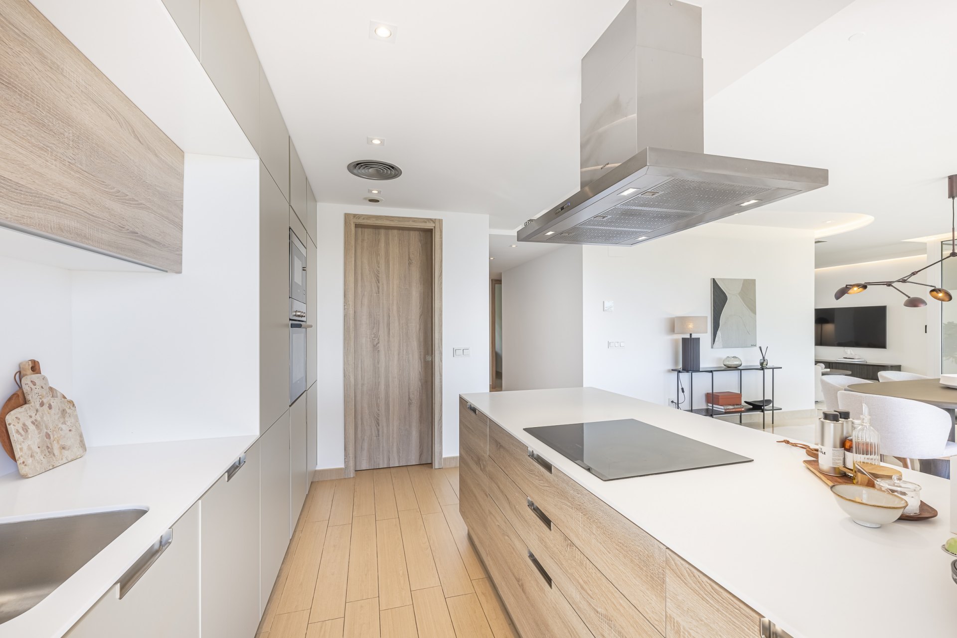 Ático dúplex con vistas panorámicas en Botanic, La Reserva del Alcuzcuz, Benahavís