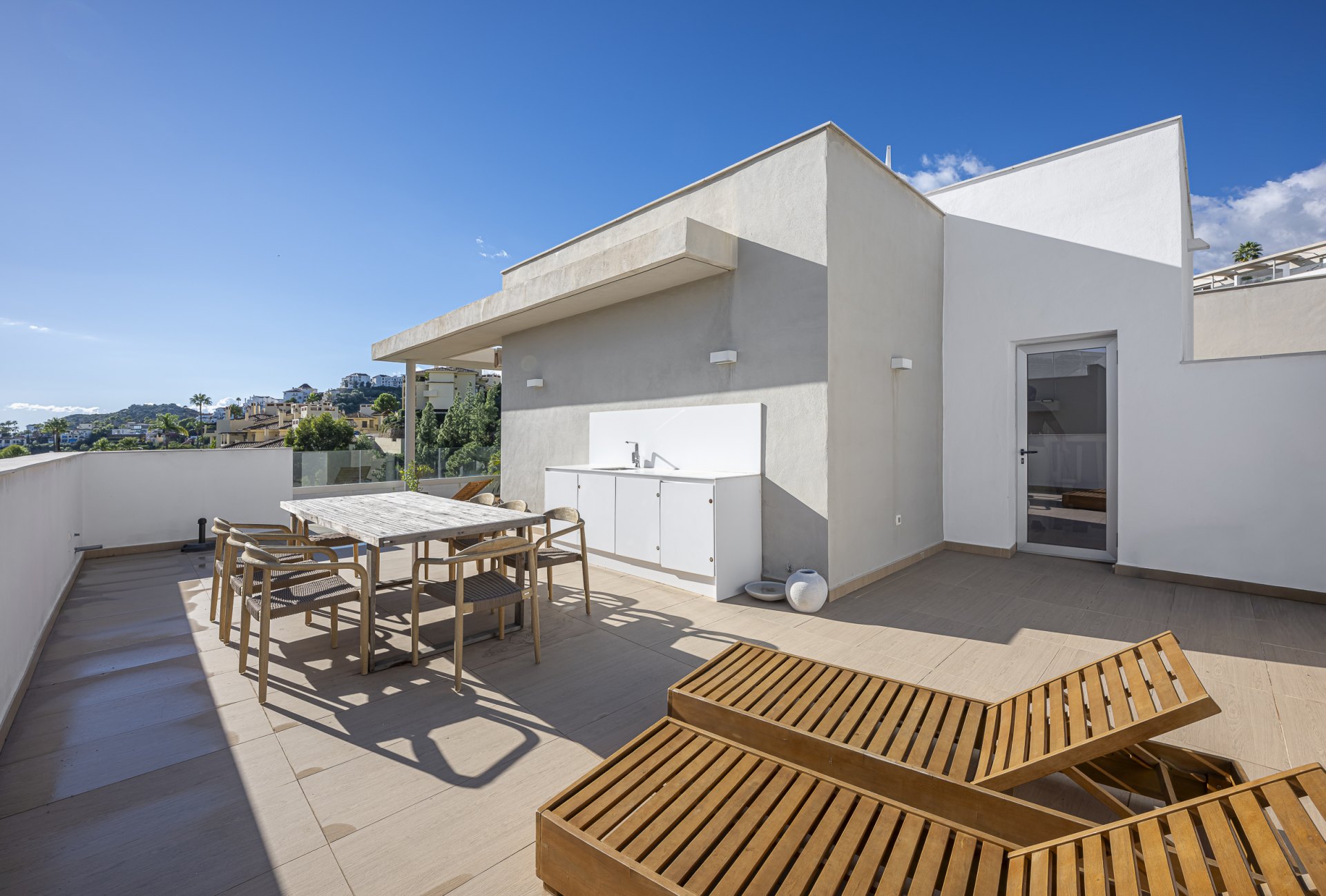 Ático dúplex con vistas panorámicas en Botanic, La Reserva del Alcuzcuz, Benahavís