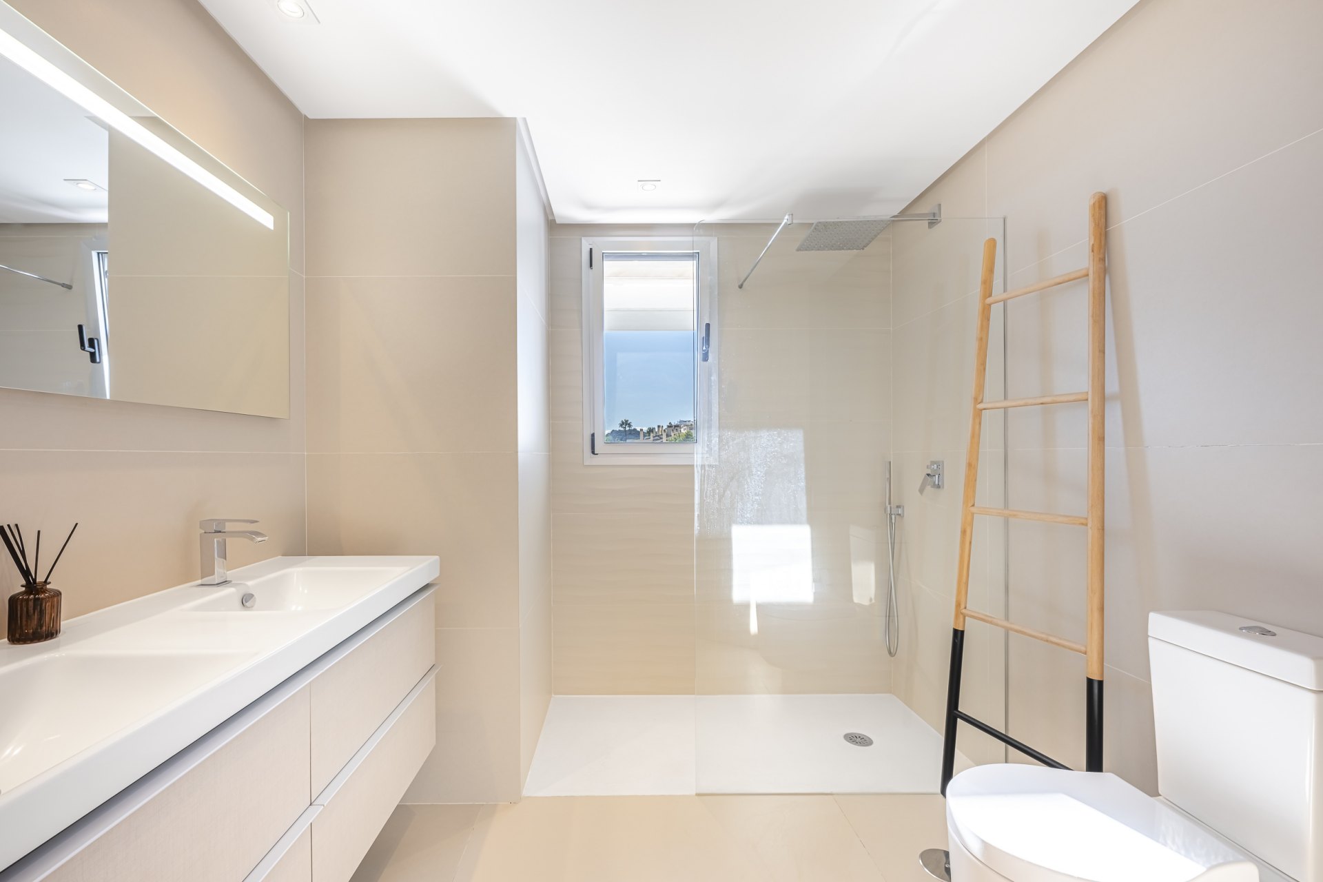 Ático dúplex con vistas panorámicas en Botanic, La Reserva del Alcuzcuz, Benahavís