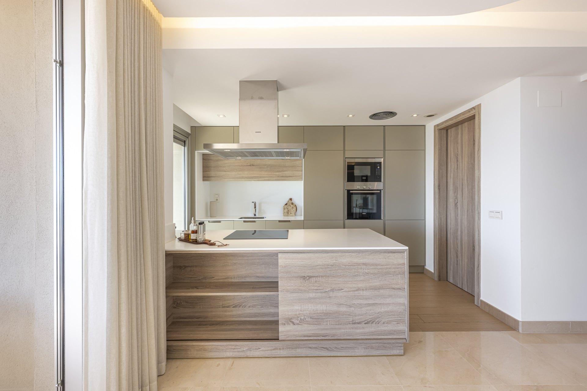 Ático dúplex con vistas panorámicas en Botanic, La Reserva del Alcuzcuz, Benahavís