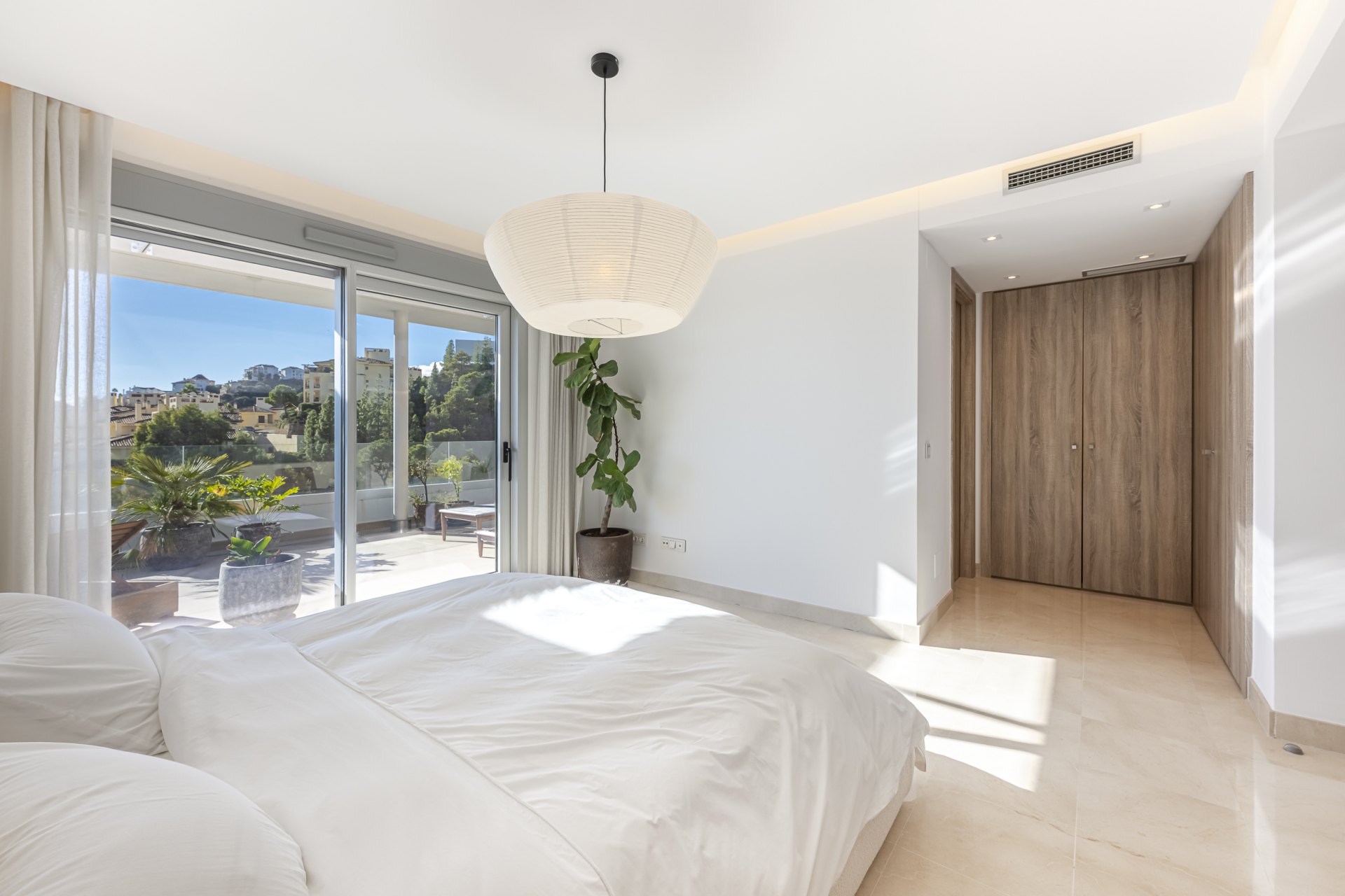 Ático dúplex con vistas panorámicas en Botanic, La Reserva del Alcuzcuz, Benahavís