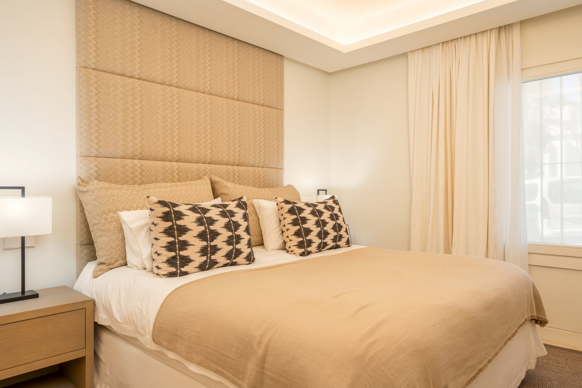 Beautifully renovated three bedroom garden apartment in Puente Romano, Marbella