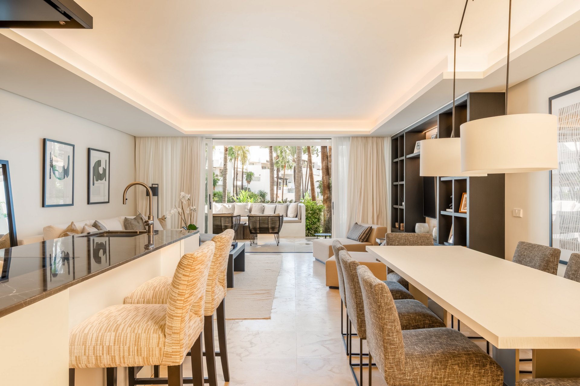 Puente Romano, Marbella Golden Mile