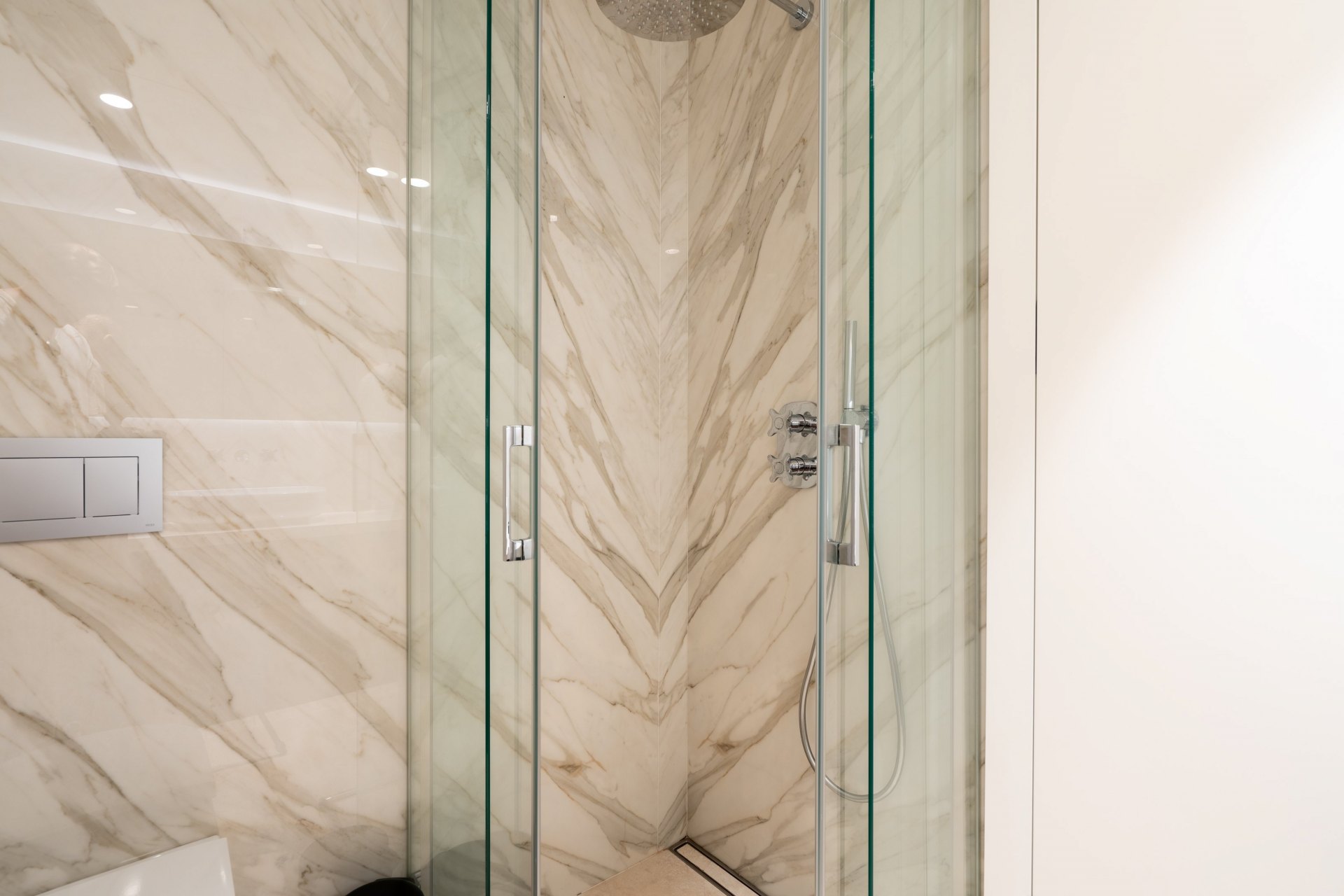 Beautifully renovated three bedroom garden apartment in Puente Romano, Marbella