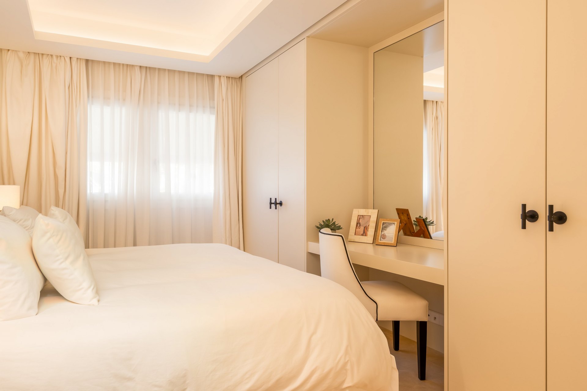 Beautifully renovated three bedroom garden apartment in Puente Romano, Marbella