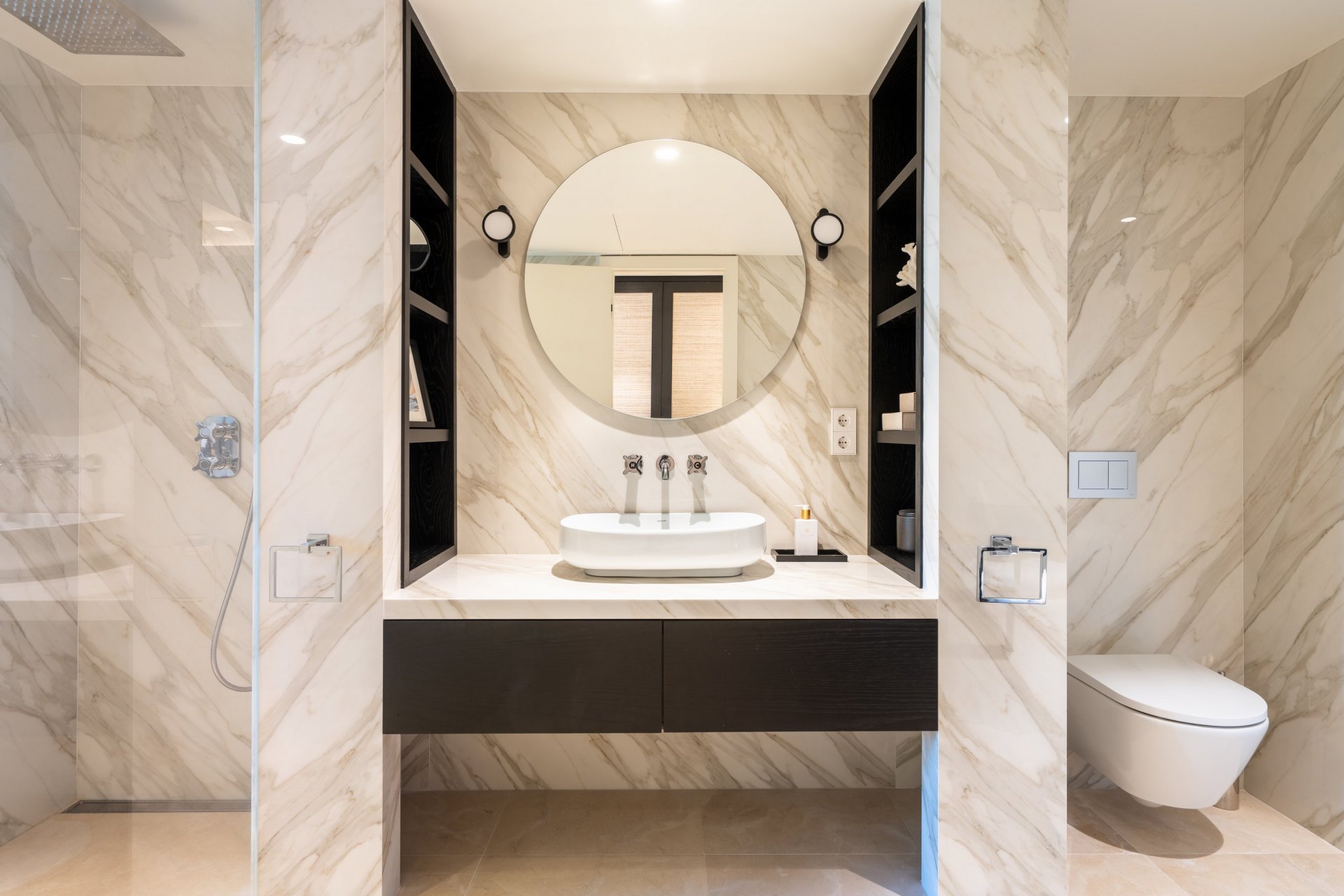 Beautifully renovated three bedroom garden apartment in Puente Romano, Marbella