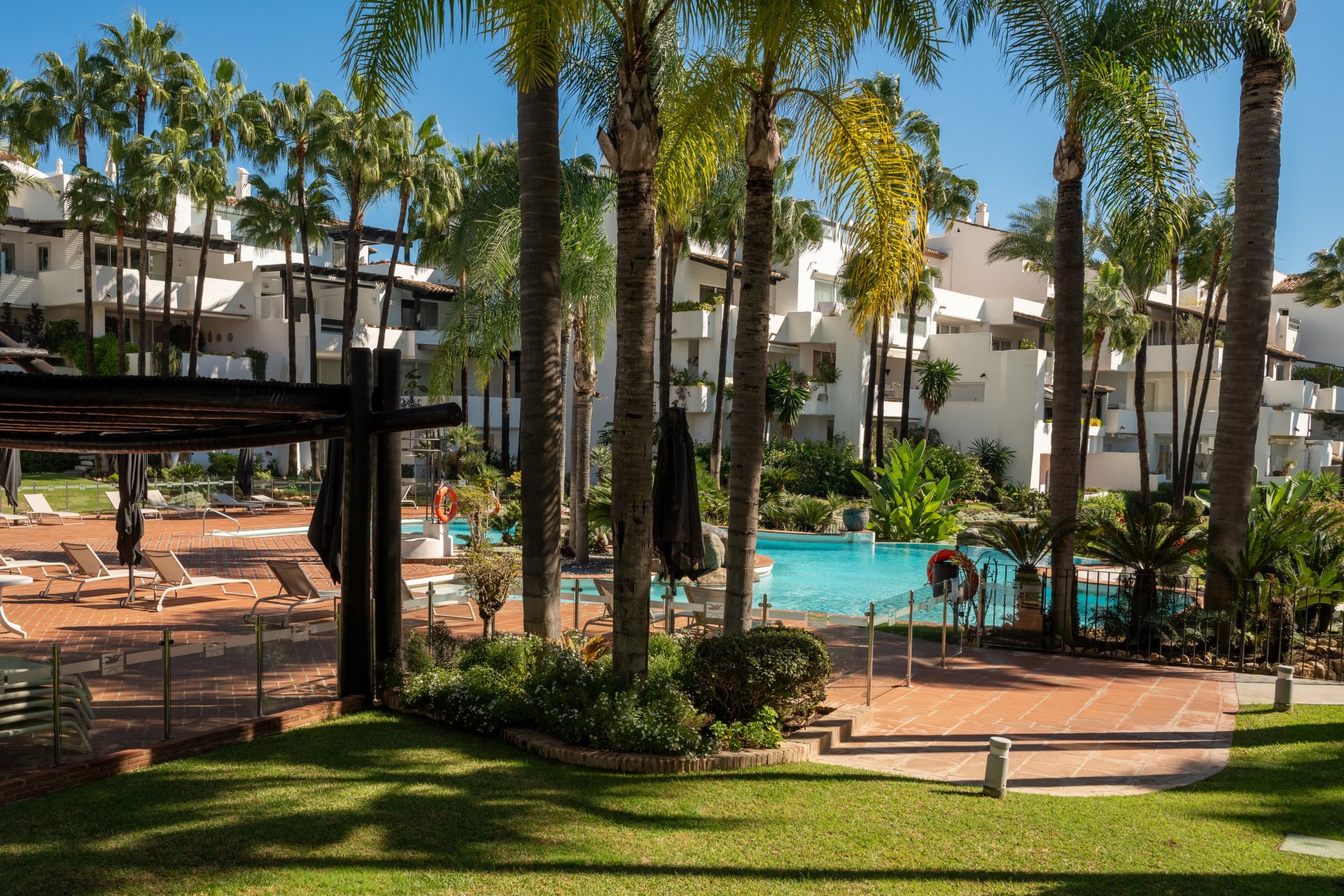 Beautifully renovated three bedroom garden apartment in Puente Romano, Marbella