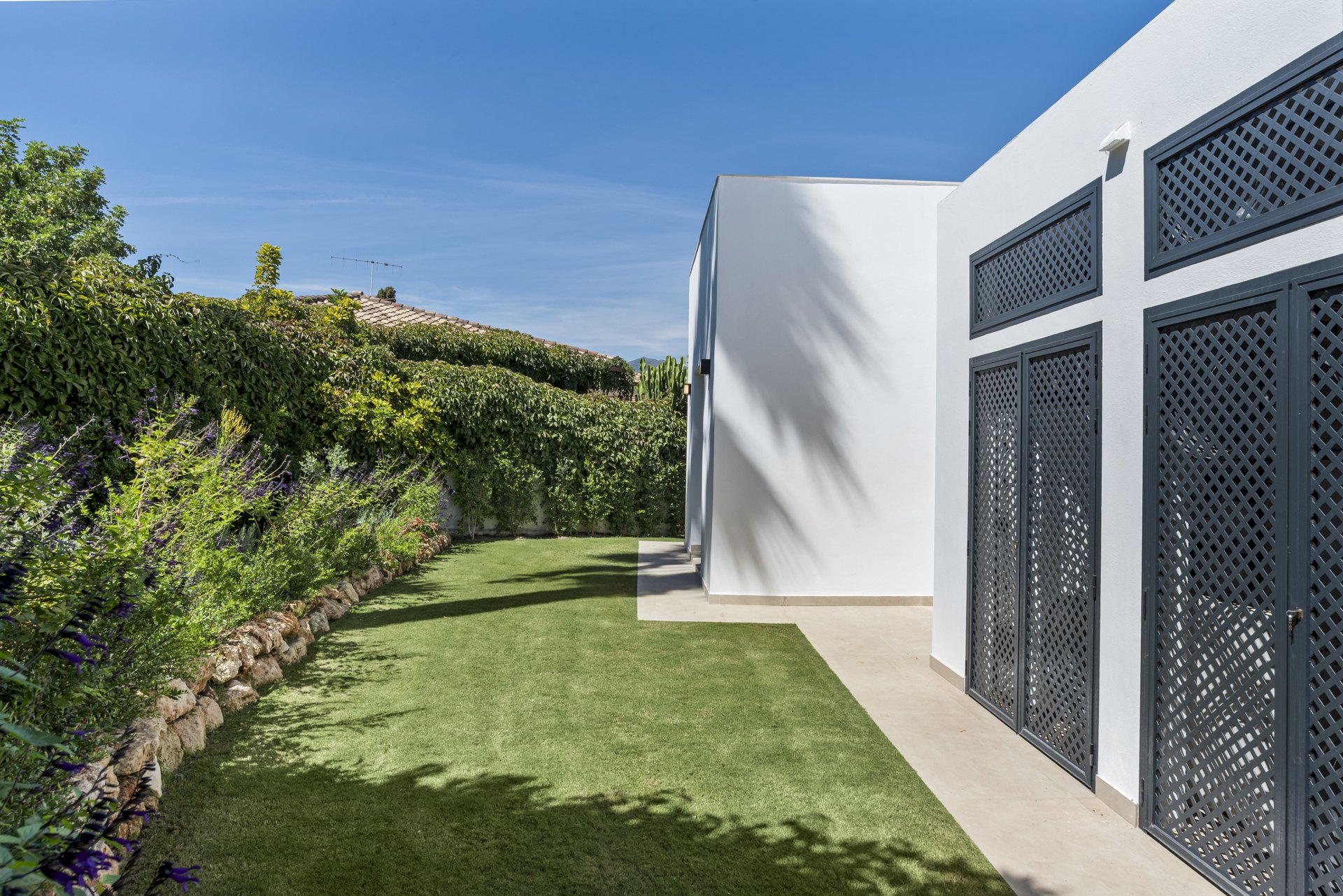 Magnificent villa in the heart of Guadalmina Alta, Marbella