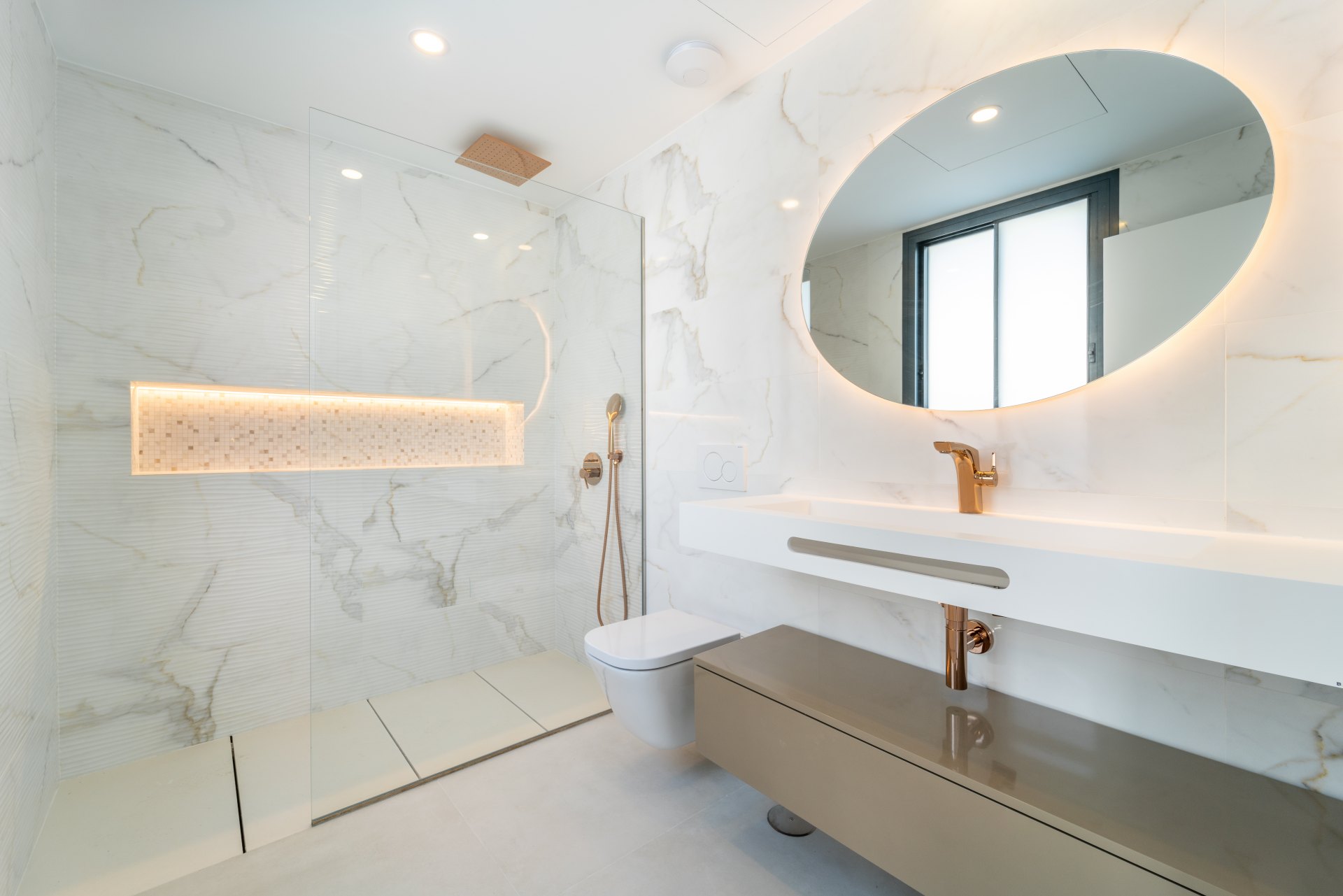 Comtemporary Style Villa with Sea Views in Benalmádena Costa, Málaga