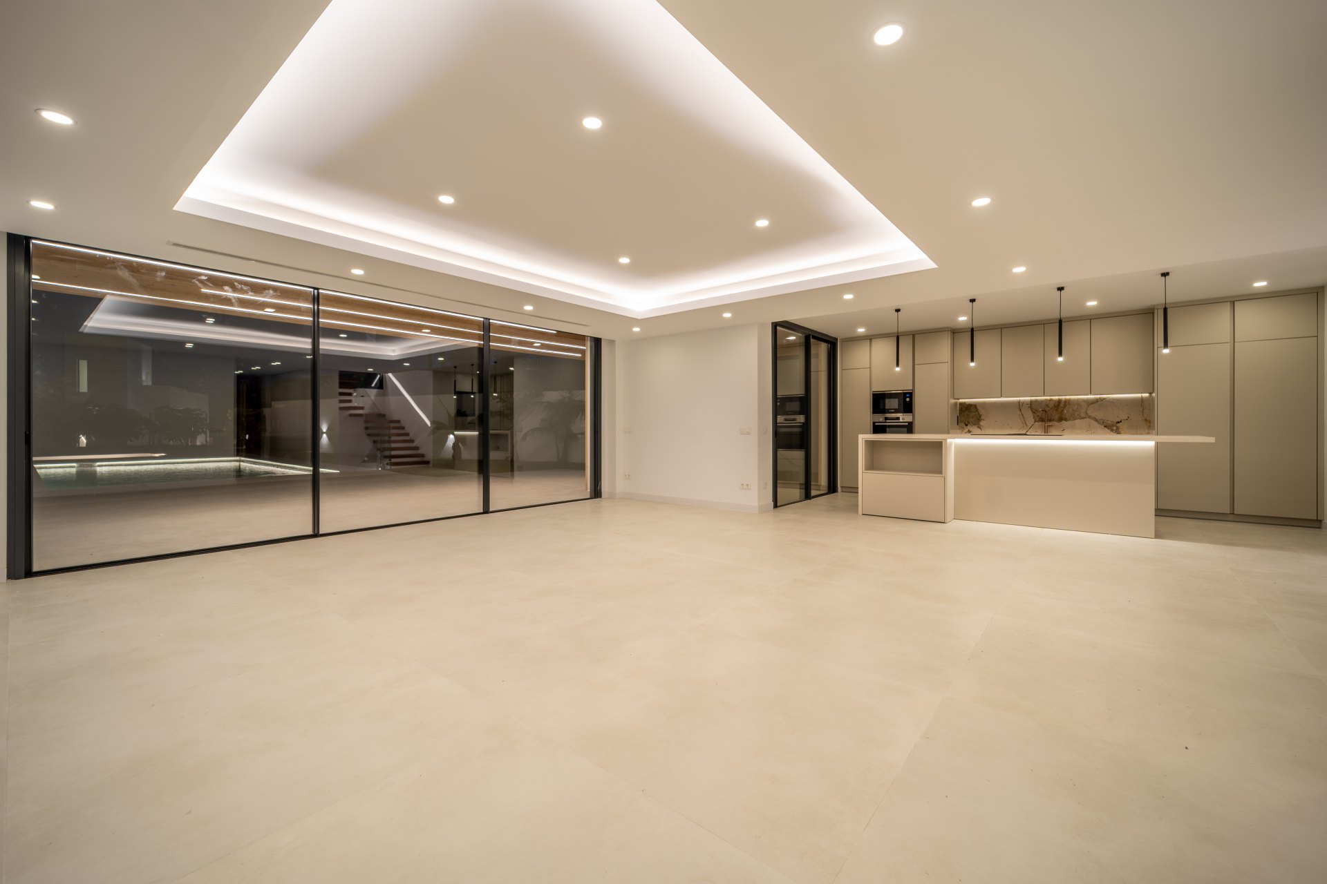 Comtemporary Style Villa with Sea Views in Benalmádena Costa, Málaga