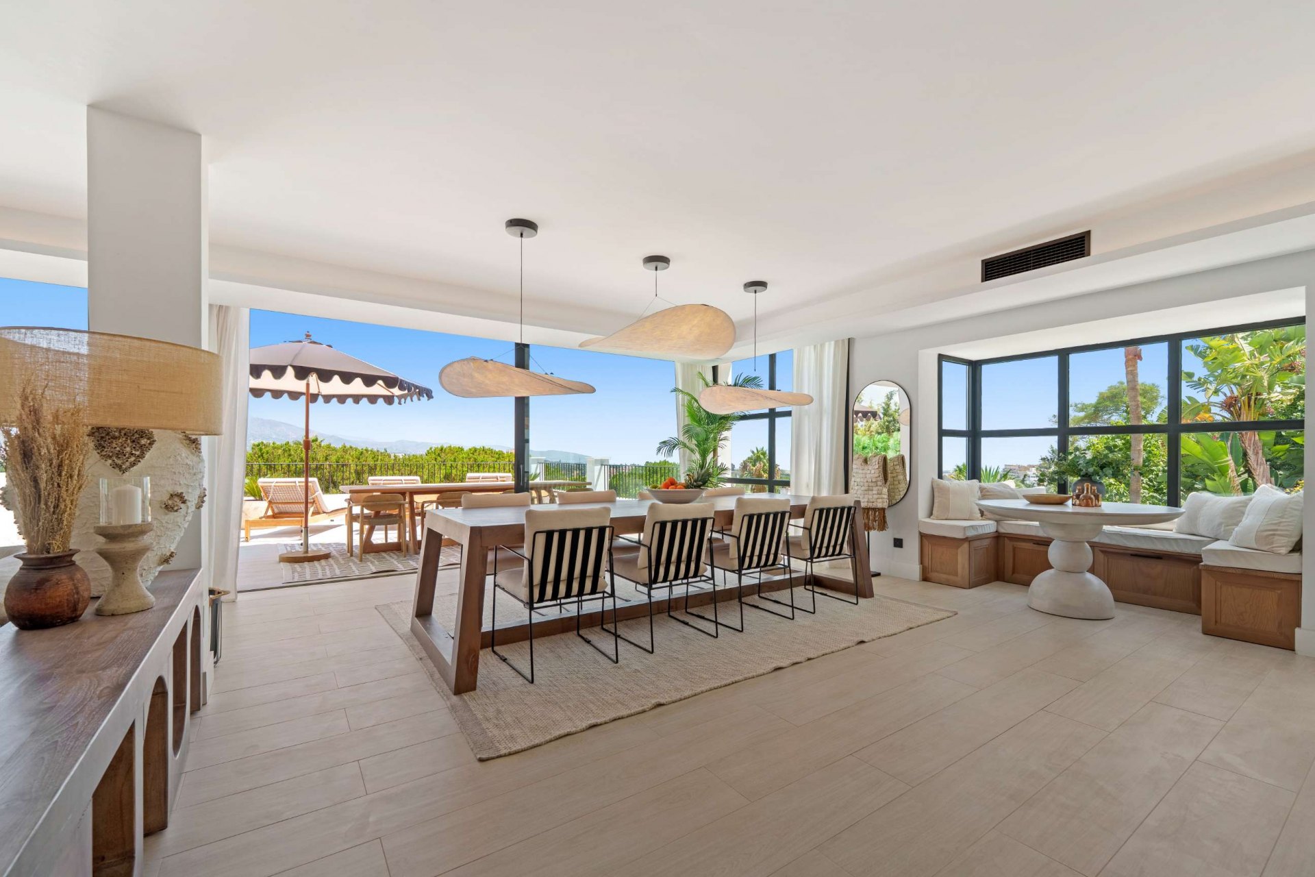 Mediterranean-style villa in the heart of Nueva Andalucía, Marbella.