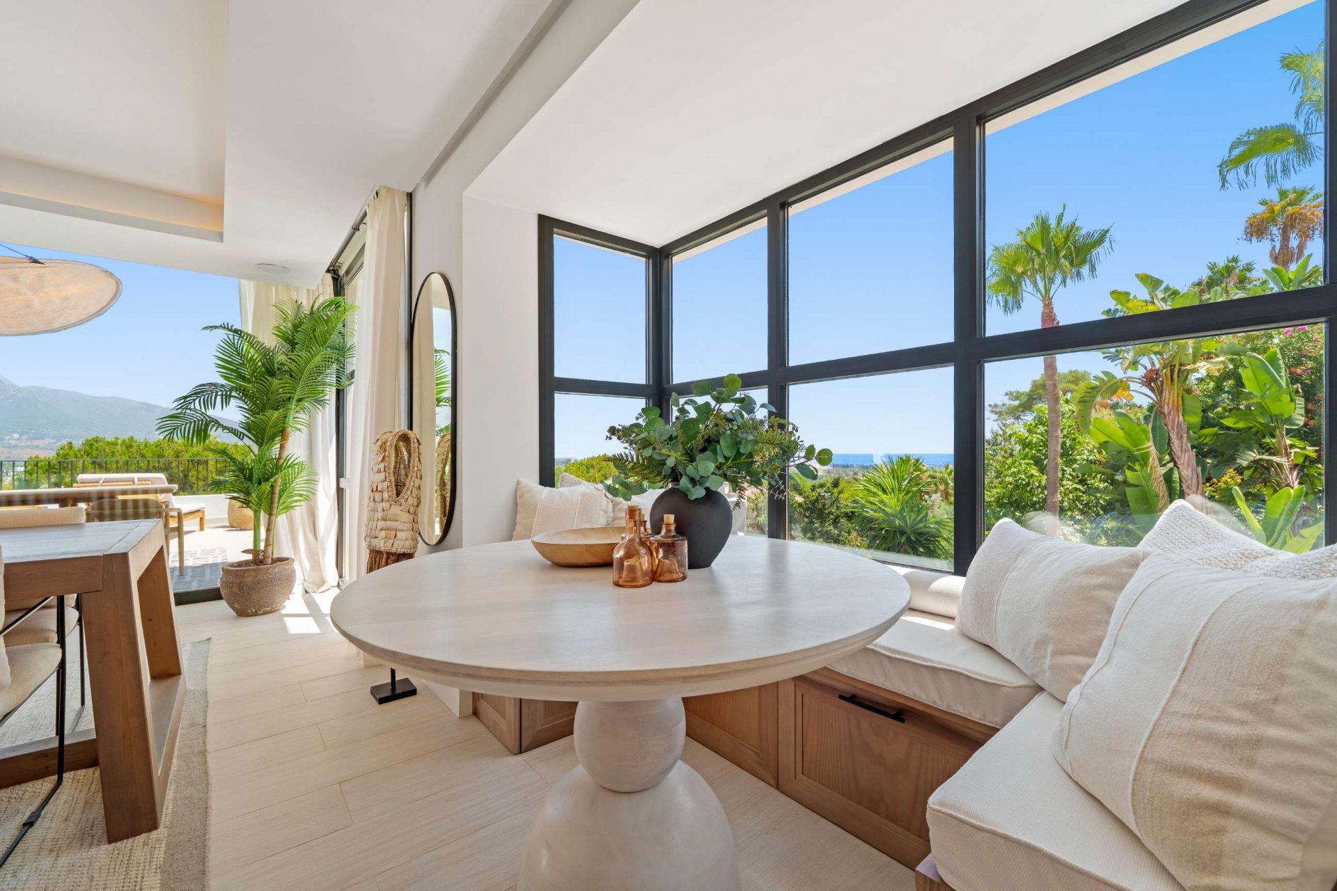 Mediterranean-style villa in the heart of Nueva Andalucía, Marbella.