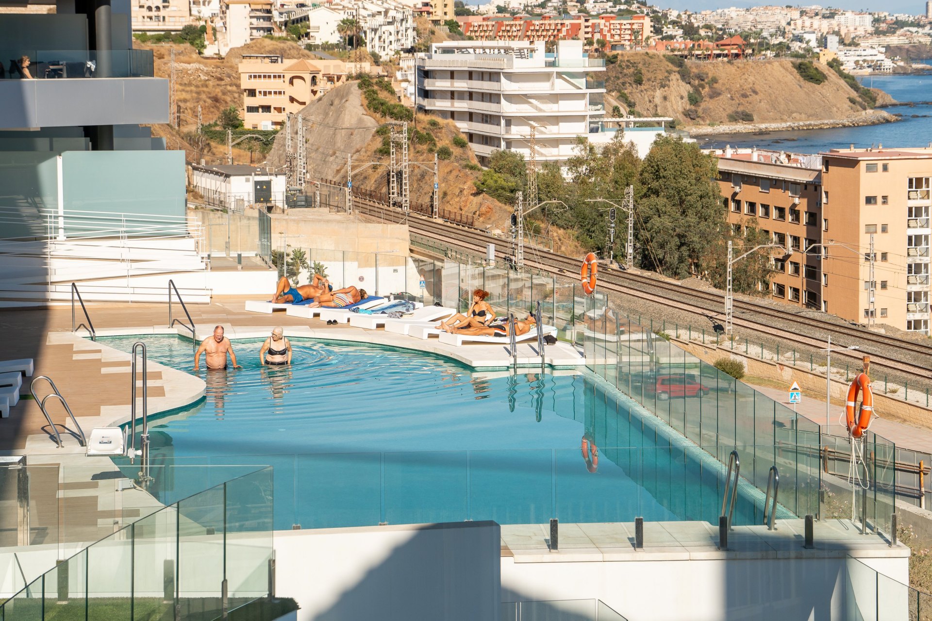 Apartamento de dos dormitorios con vistas al mar en Urbanización Vista Mar, Fuengirola