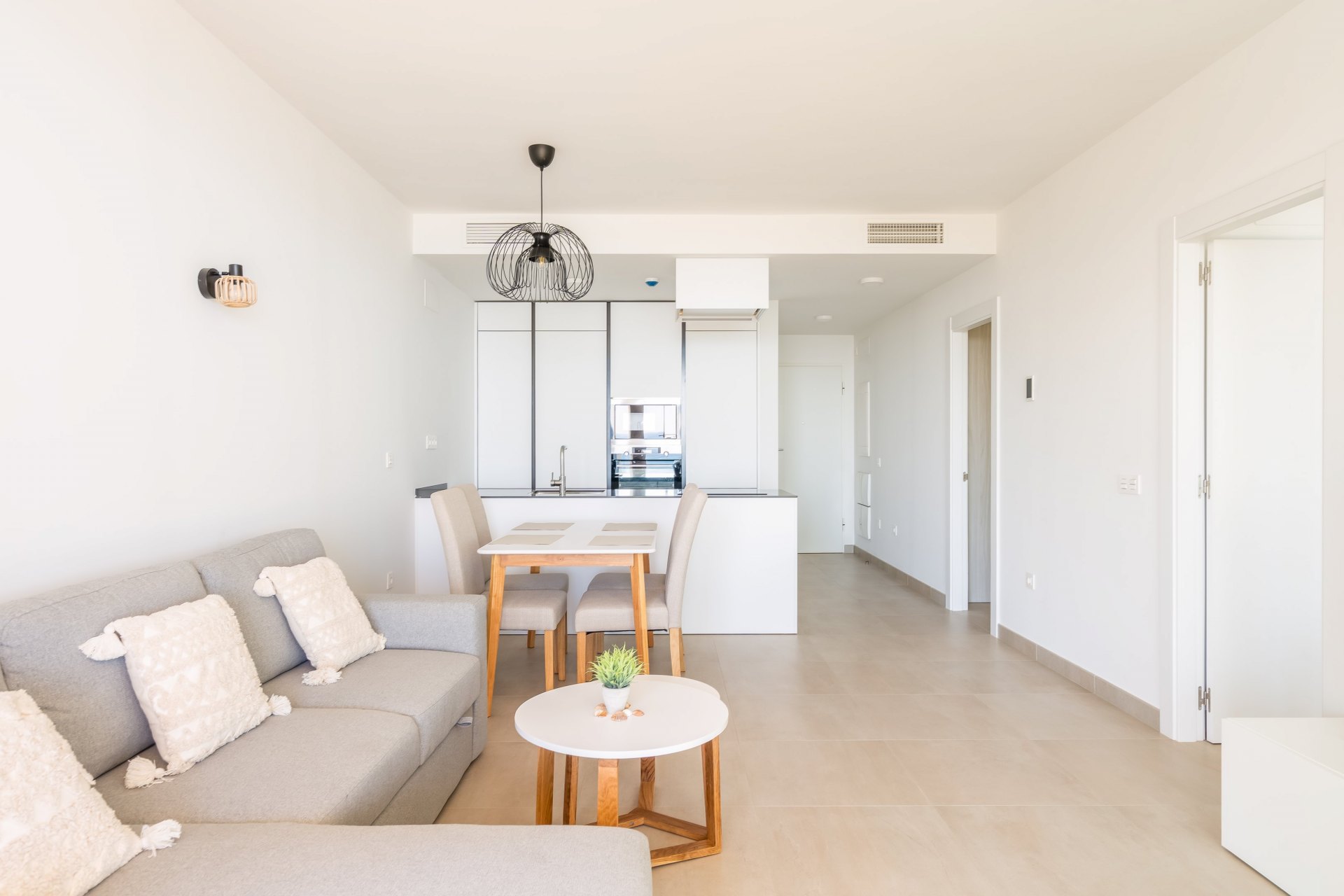 Apartamento de dos dormitorios con vistas al mar en Urbanización Vista Mar, Fuengirola