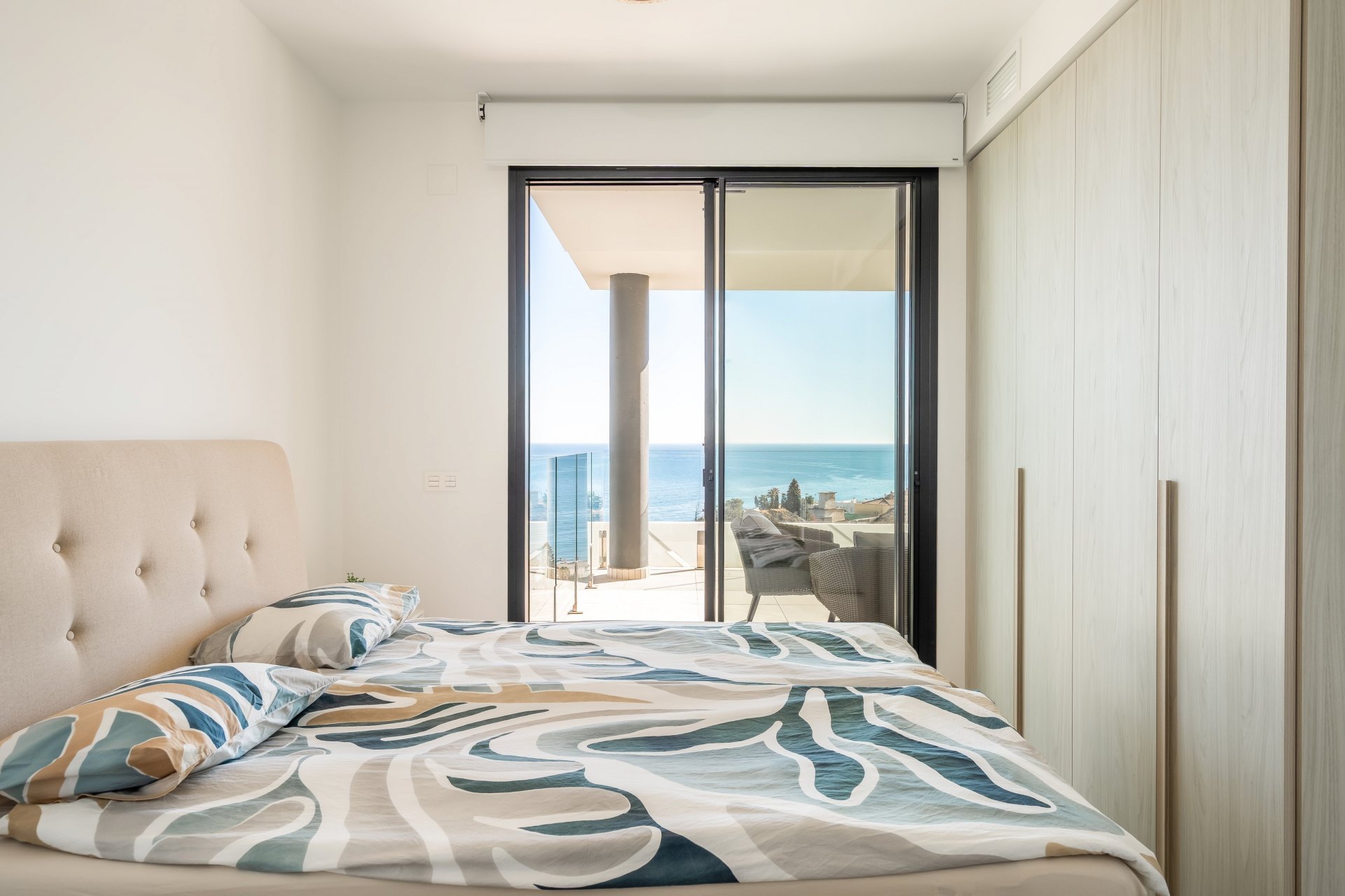 Apartamento de dos dormitorios con vistas al mar en Urbanización Vista Mar, Fuengirola