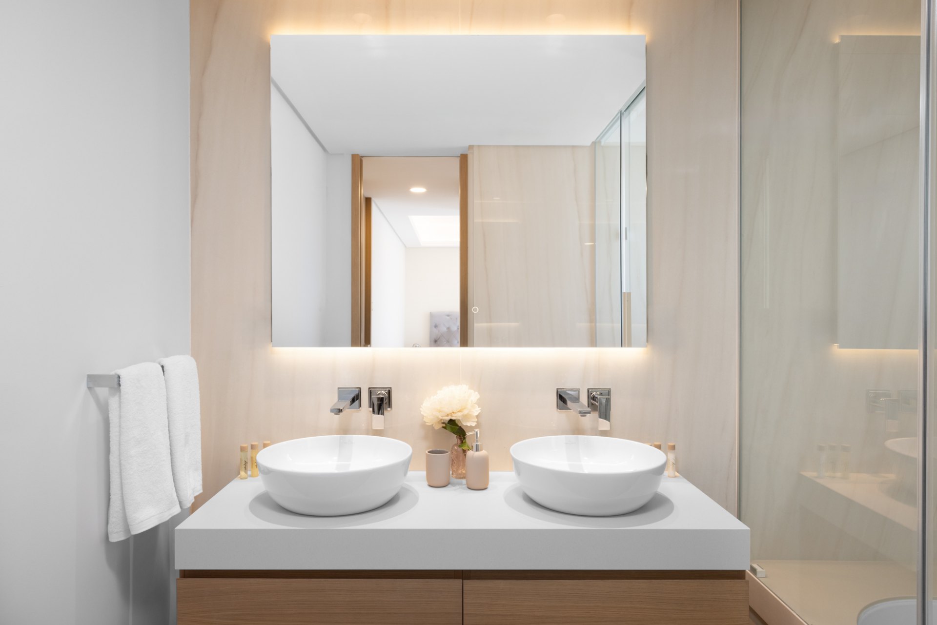 Incredible new built apartment front beach line with amazing views in Málaga Towers, Málaga