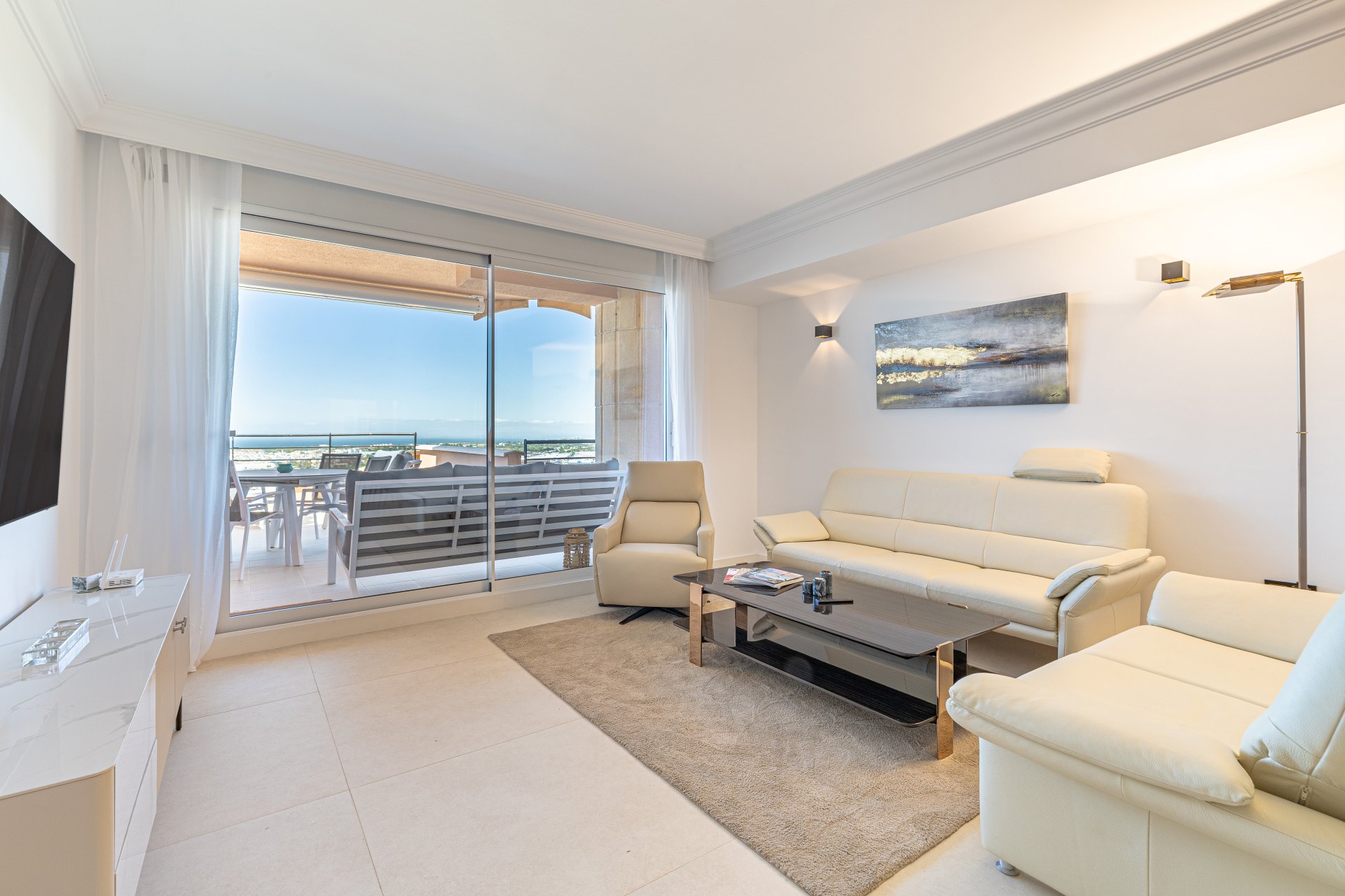 Magna Marbella, Nueva Andalucia