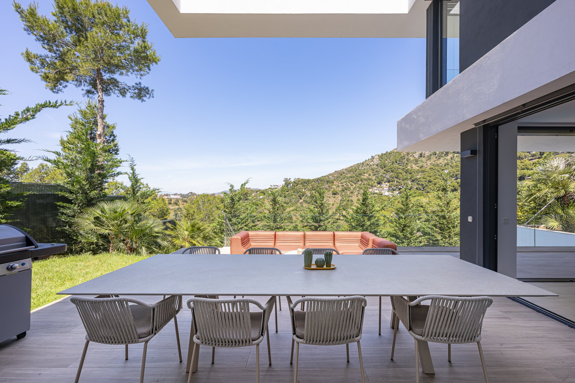 Exquisite villa in the prestigious Málaga East neighbourhood of Pinares de San Antón