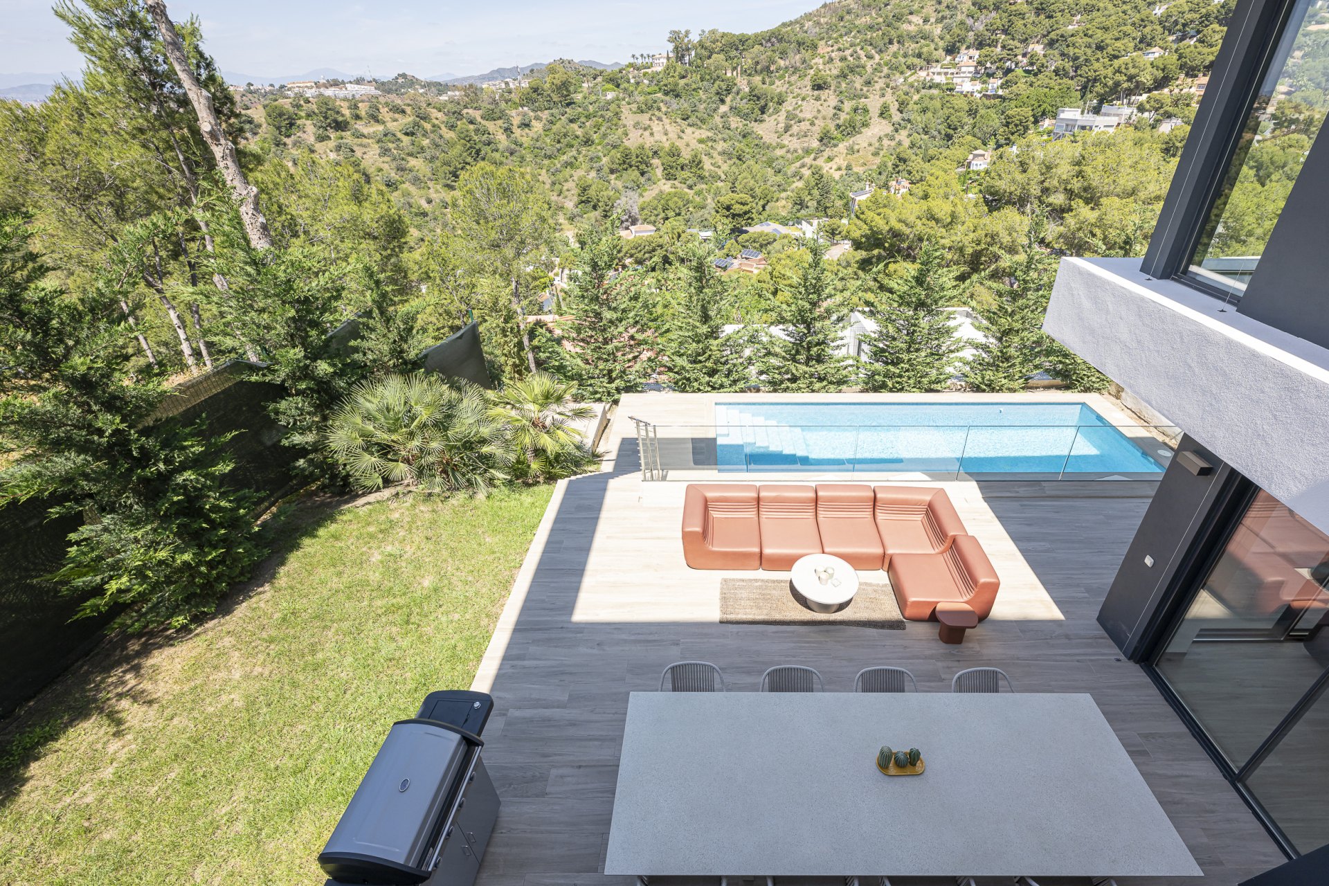 Exquisite villa in the prestigious Málaga East neighbourhood of Pinares de San Antón