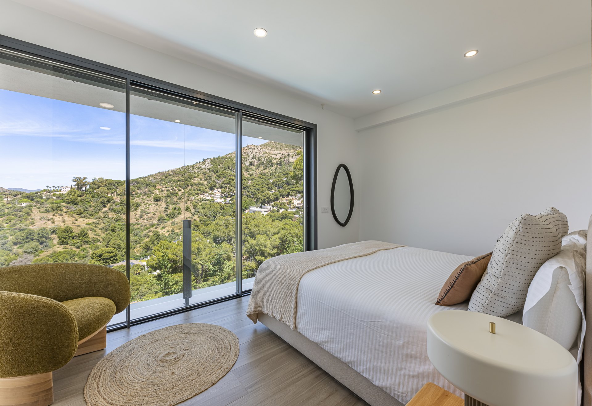 Exquisite villa in the prestigious Málaga East neighbourhood of Pinares de San Antón