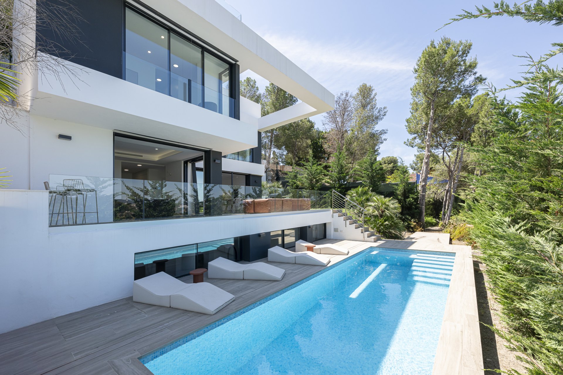 Pinares de San Antón, Malaga - Este