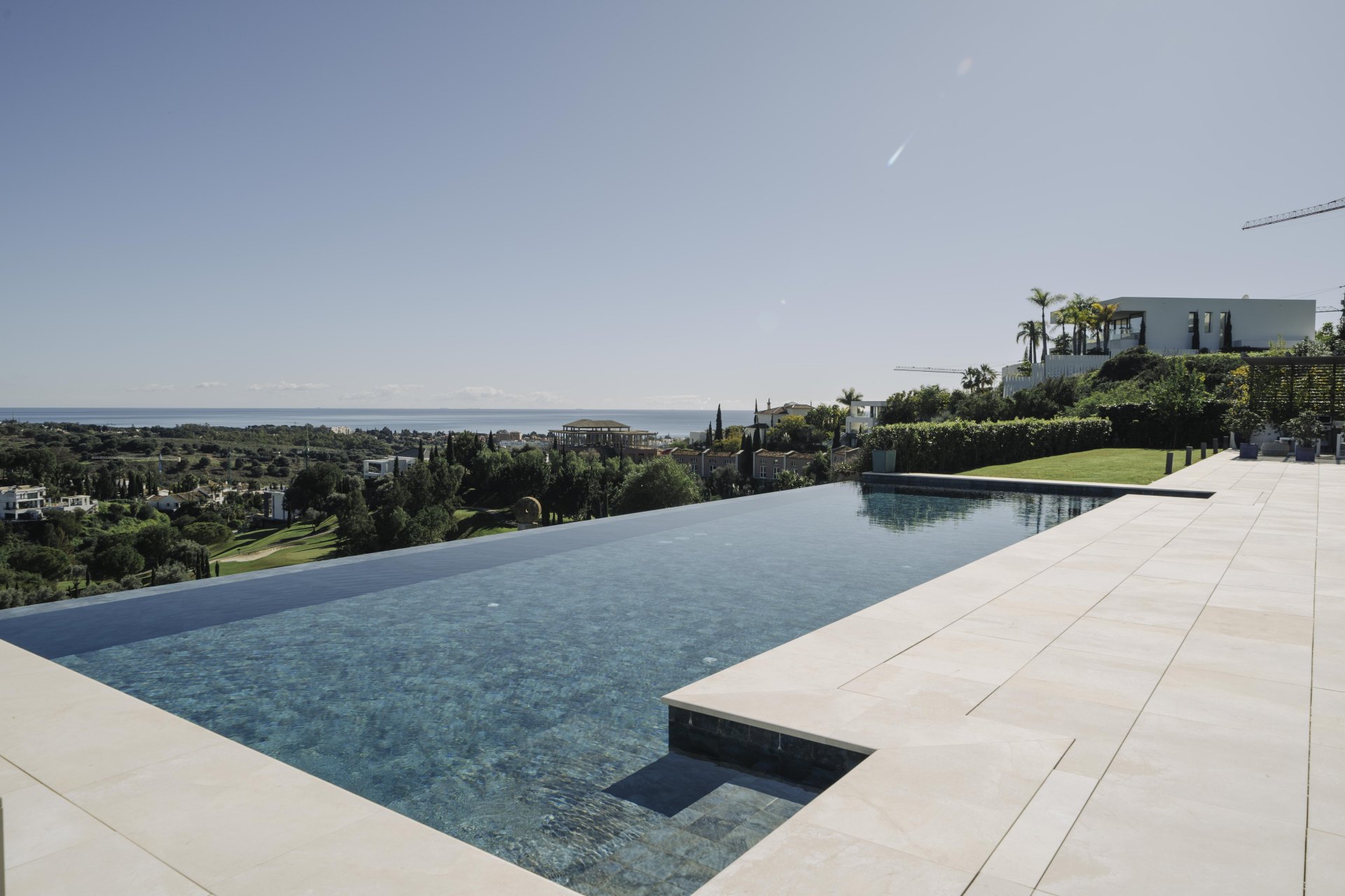 Exclusive villa in Los Flamingos with stunning sea views